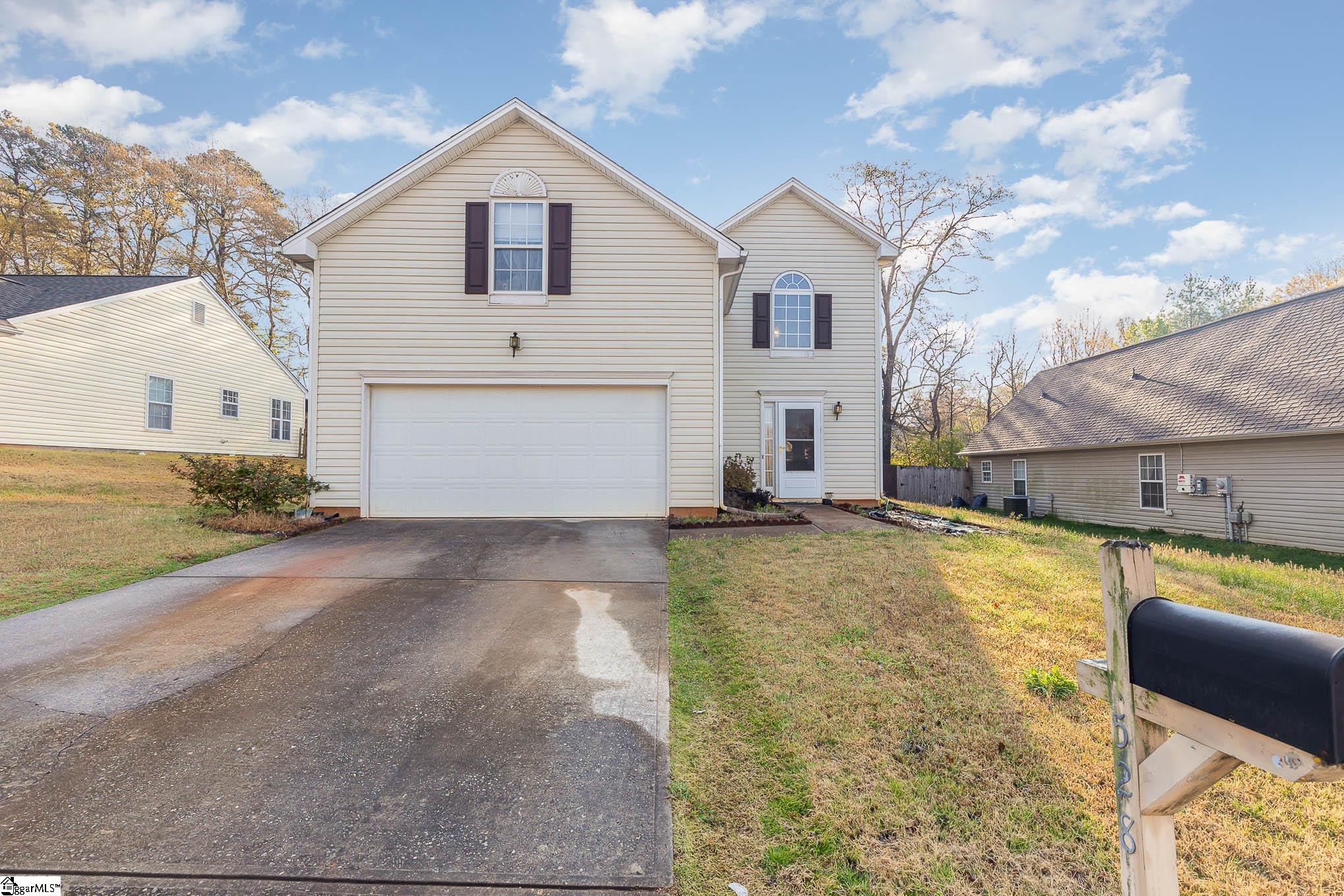 528 Candlewick Court, Moore SC 29369