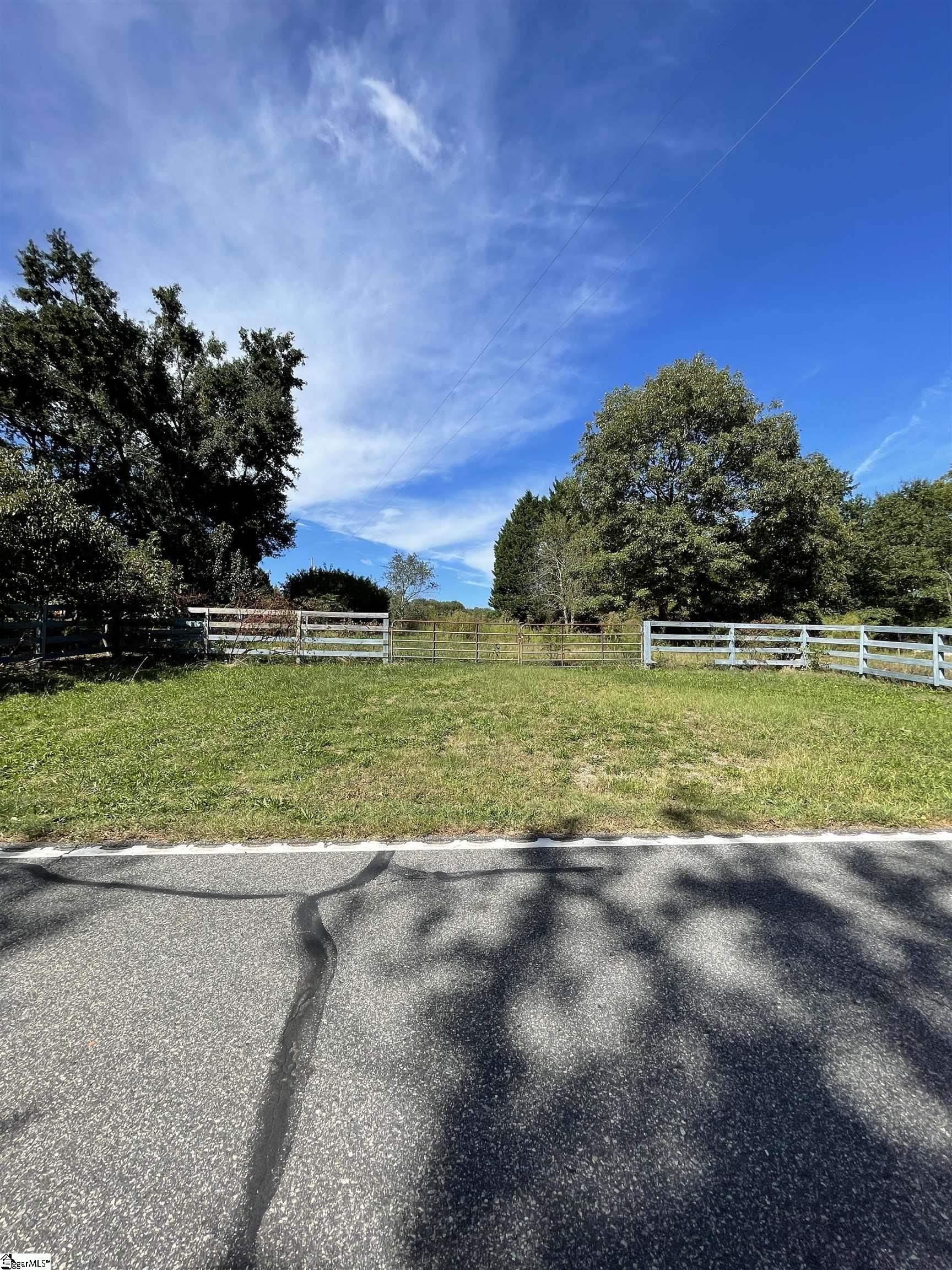 Island Ford Road, Inman SC 29349