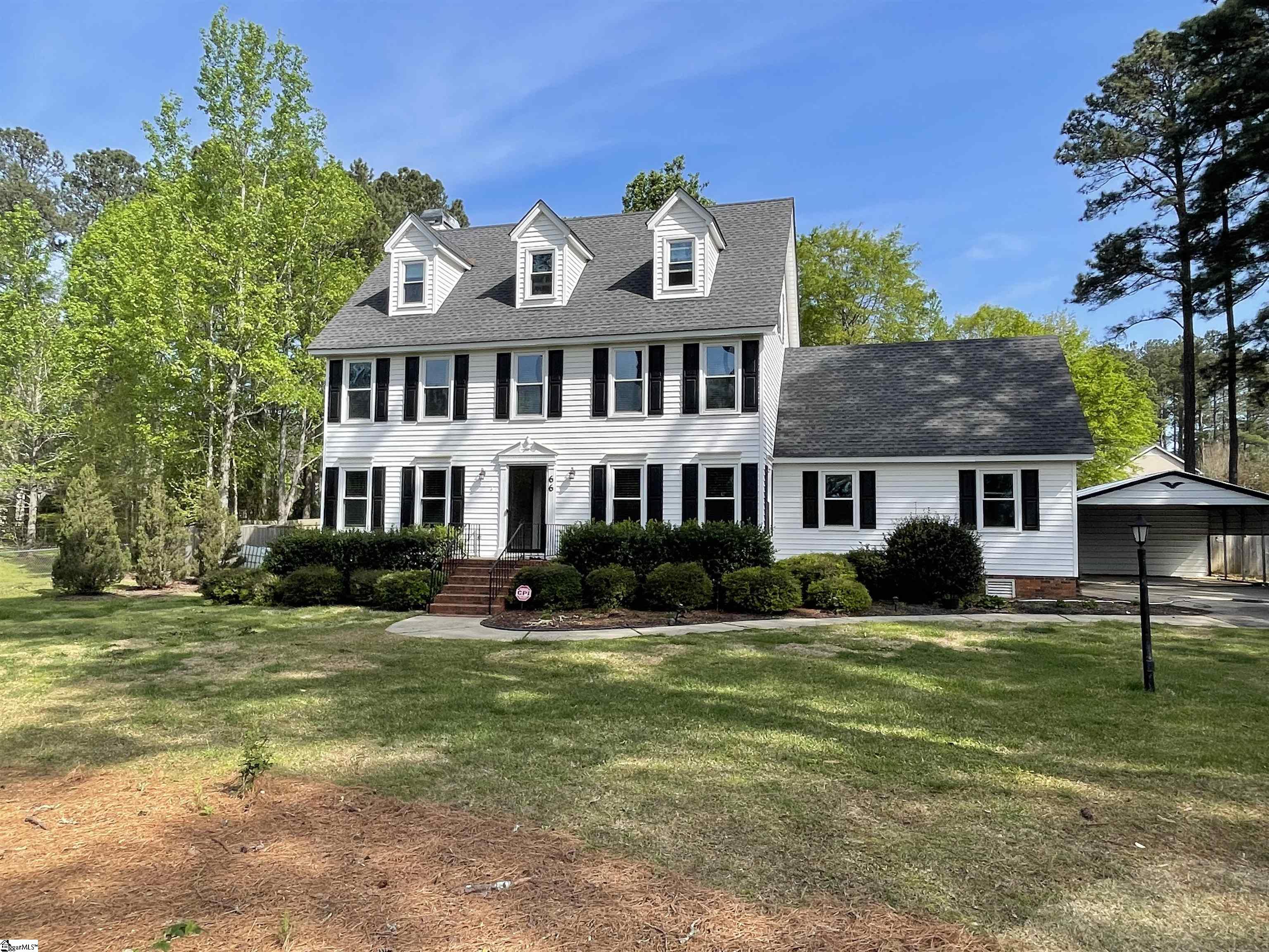 66 Cain Road, Laurens SC 29360