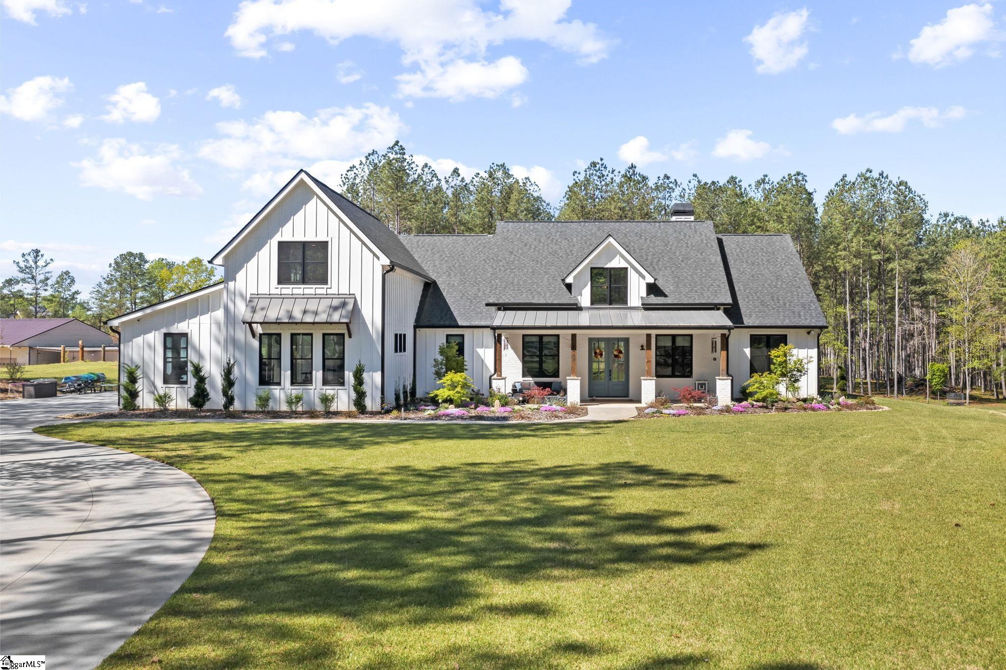 468 N Southerlin Road Taylors, SC 29687