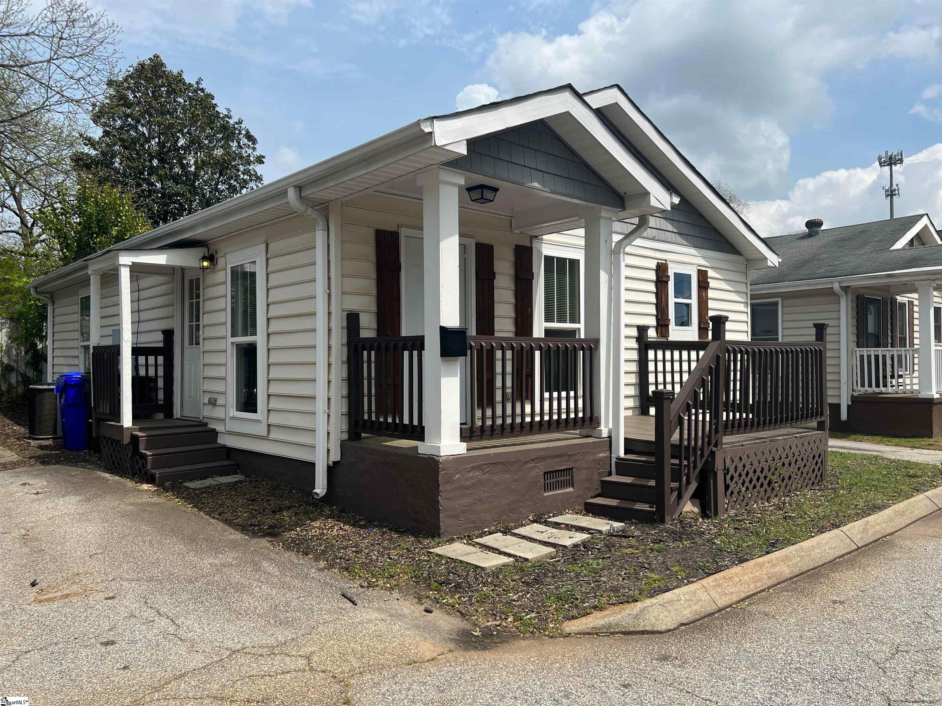 4 Burns Circle, Greenville SC 29605