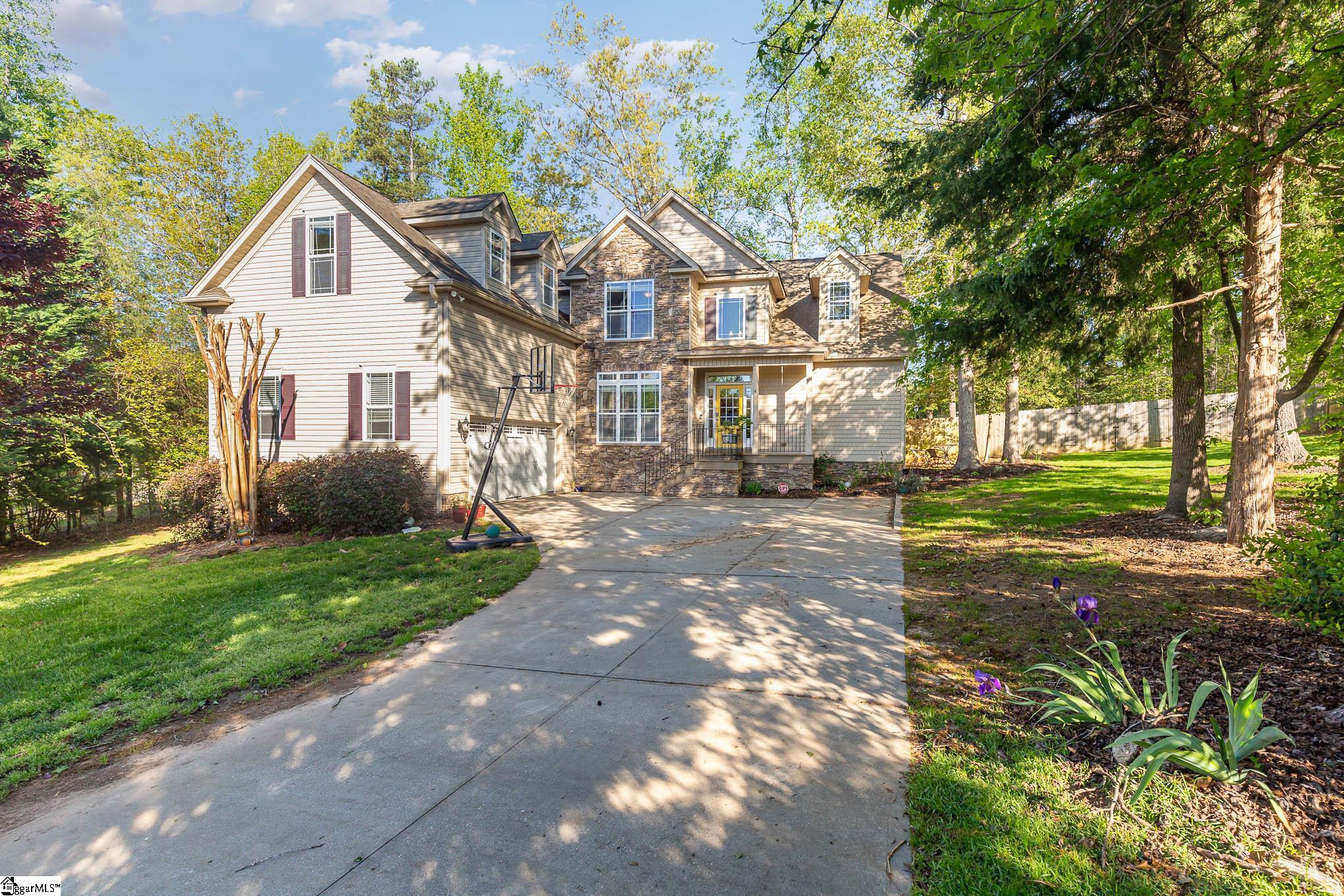 4 Carolina Leaf Lane Fountain Inn, SC 29644