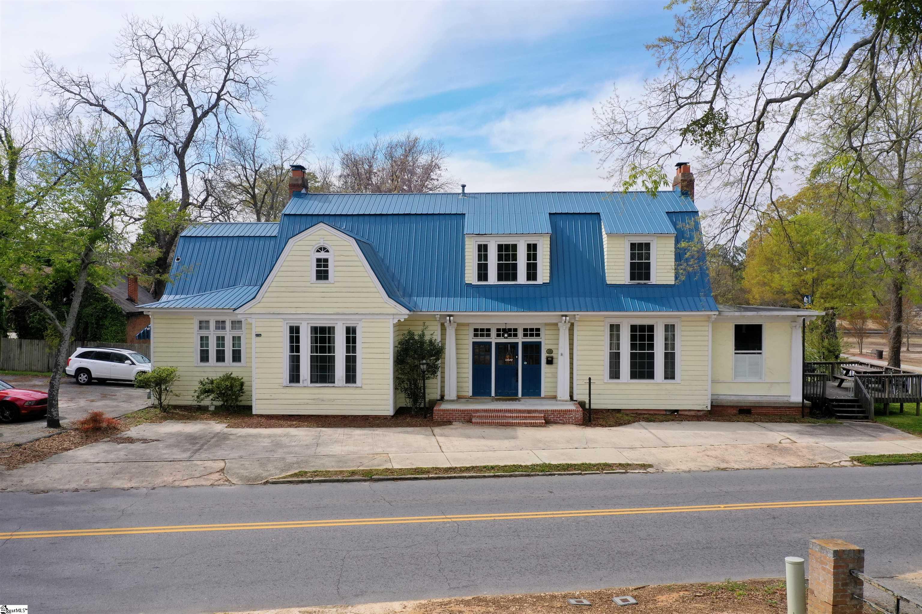 410 W Durst Avenue, Greenwood SC 29649