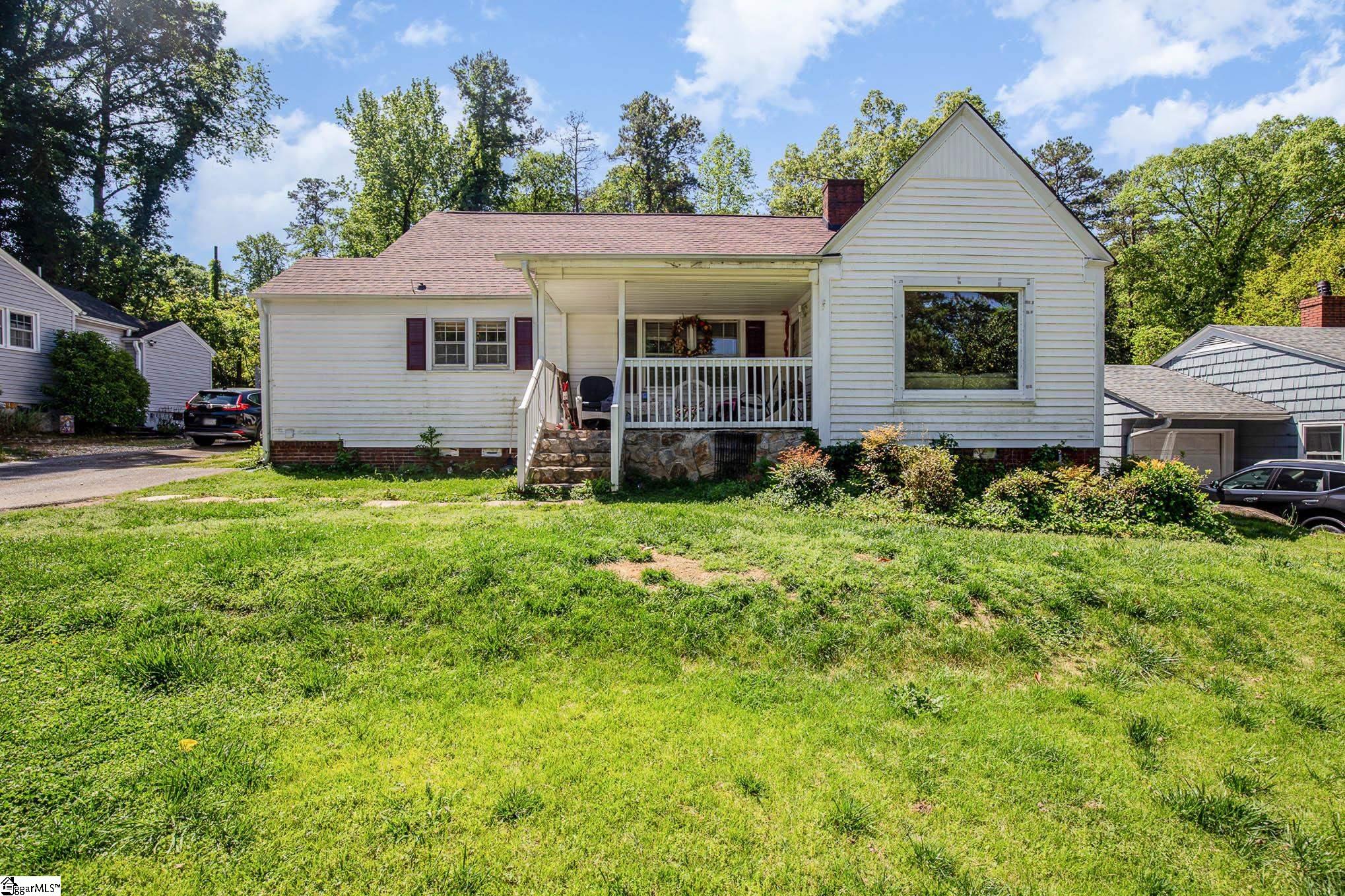 118 Briarwood Road, Spartanburg SC 29301