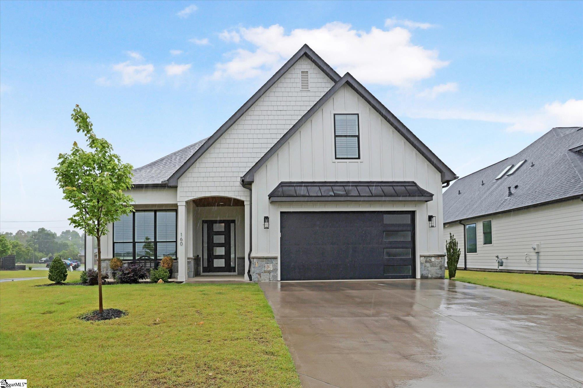 160 Winding Rock Road, Simpsonville SC 29680