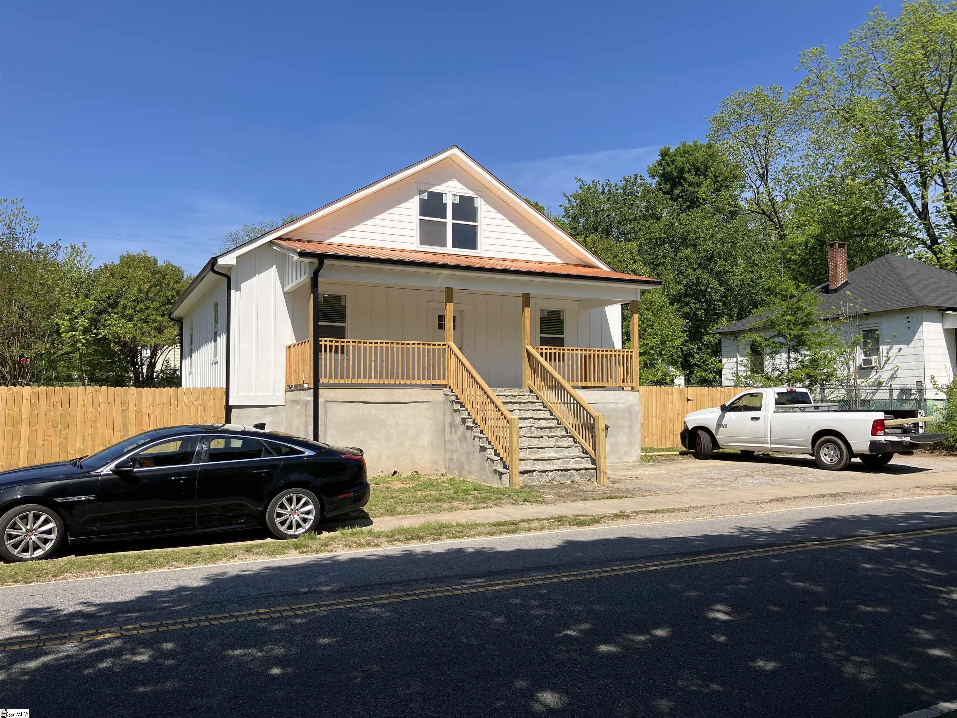 20 3rd Avenue, Greenville SC 29611