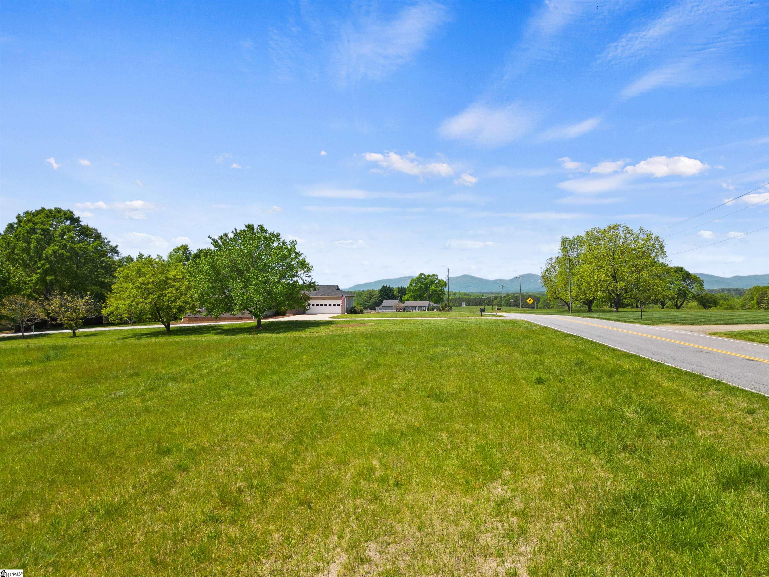 000 New Cut Road, Campobello SC 29322