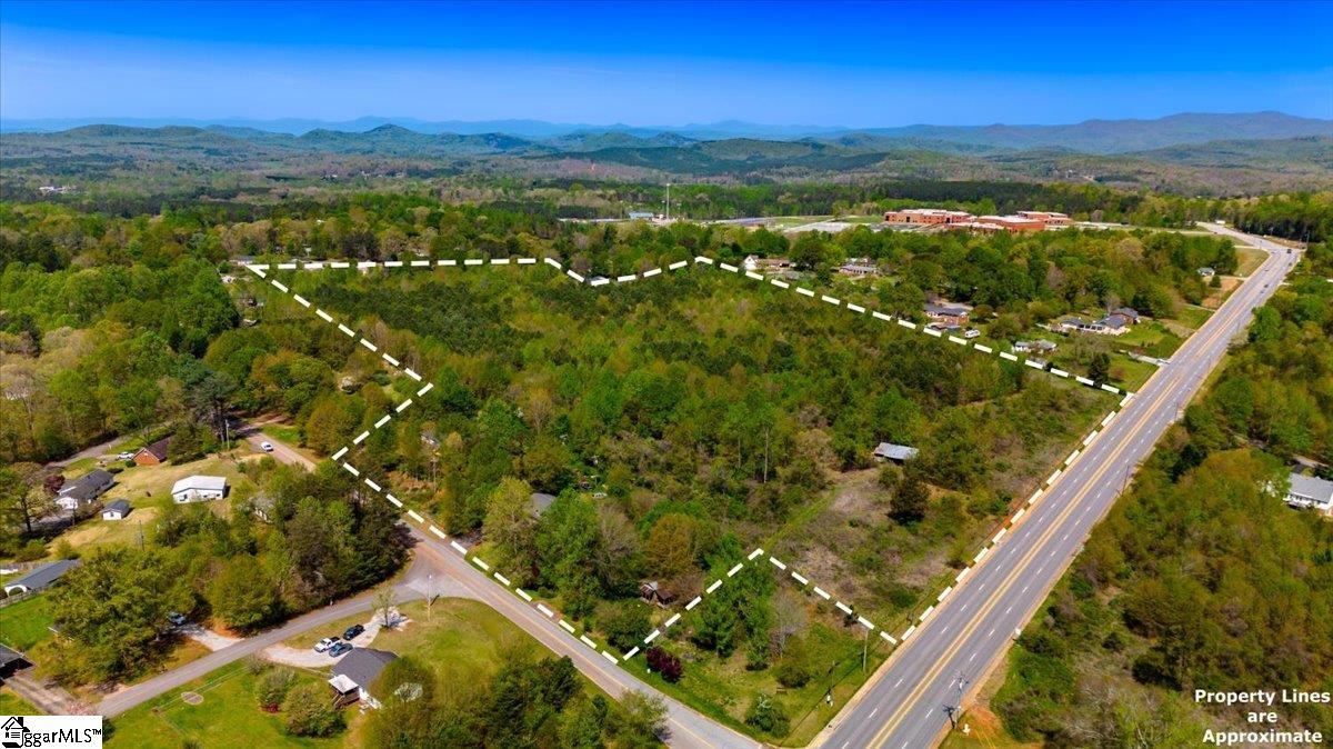 4400 Moorefield Memorial Highway Pickens, SC 29671-8531