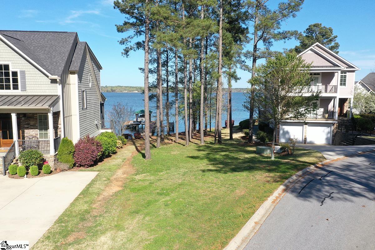 606 Grand Harbor Boulevard, Ninety Six SC 29666