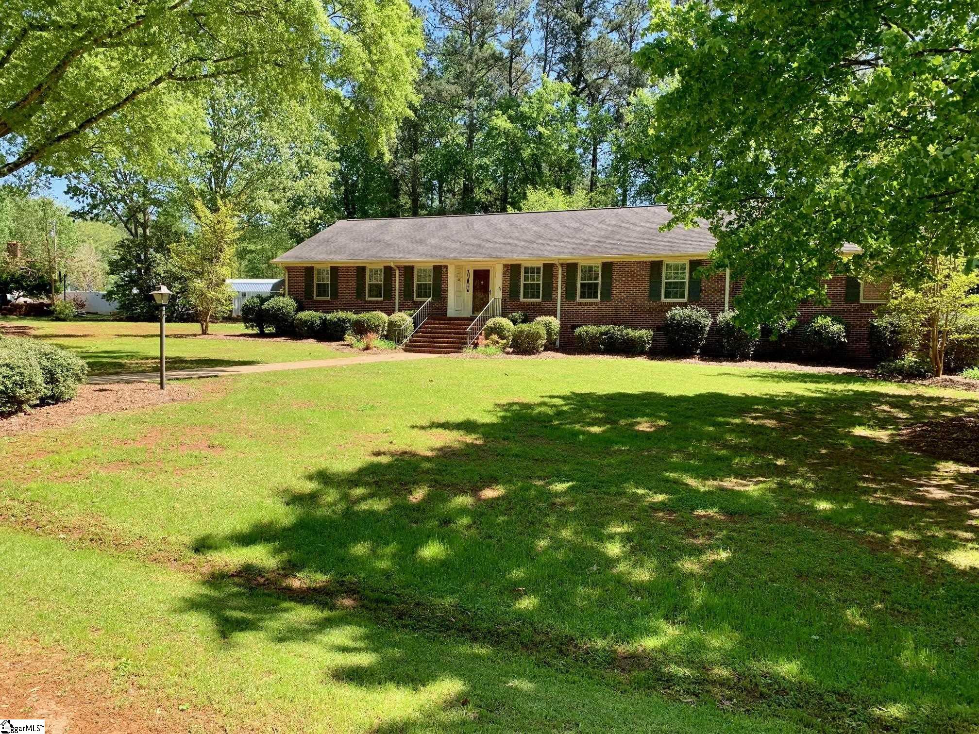 63 Huntington Road, Clinton, SC 29325