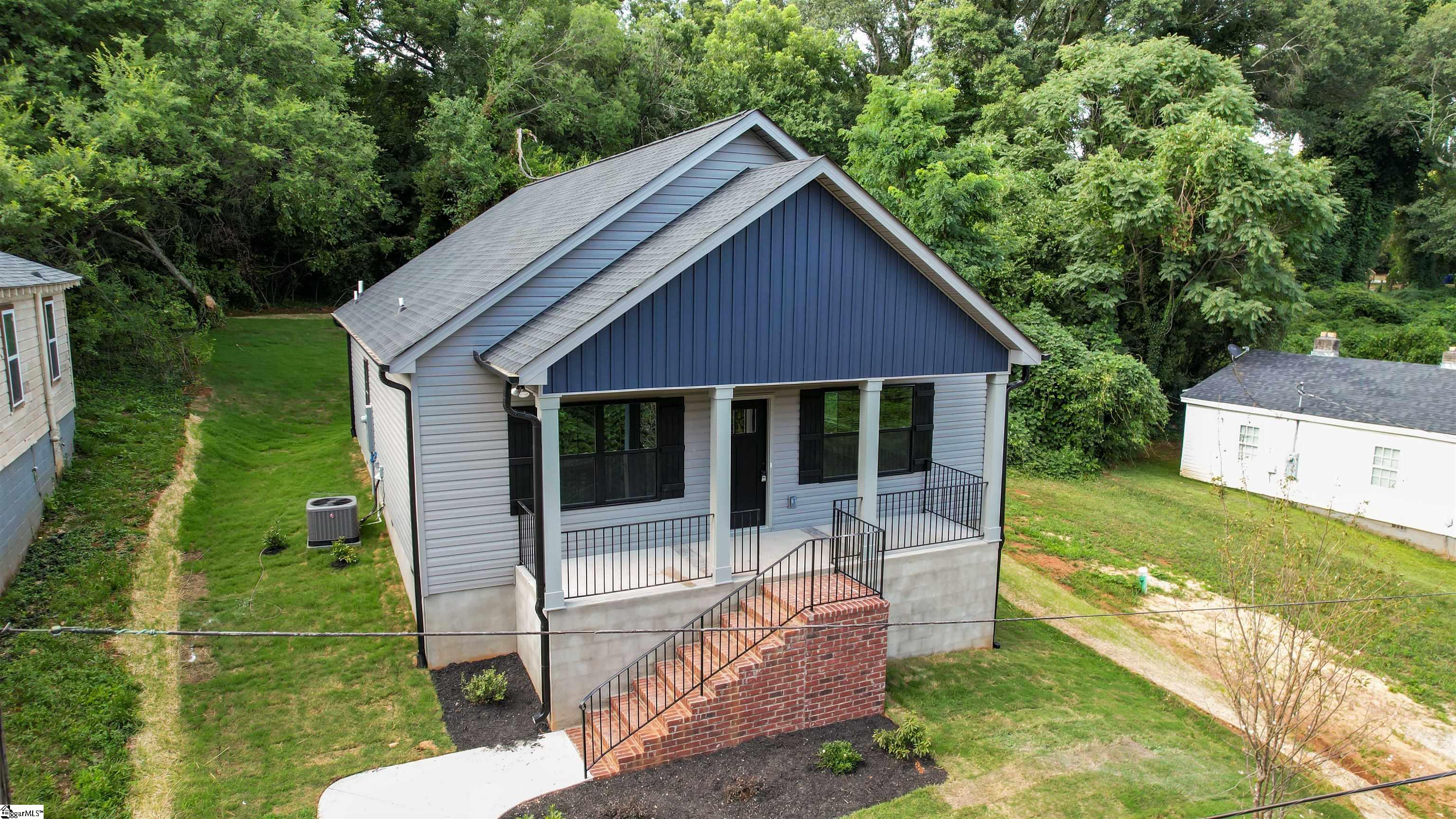 24 Happy Avenue, Greenville SC 29609