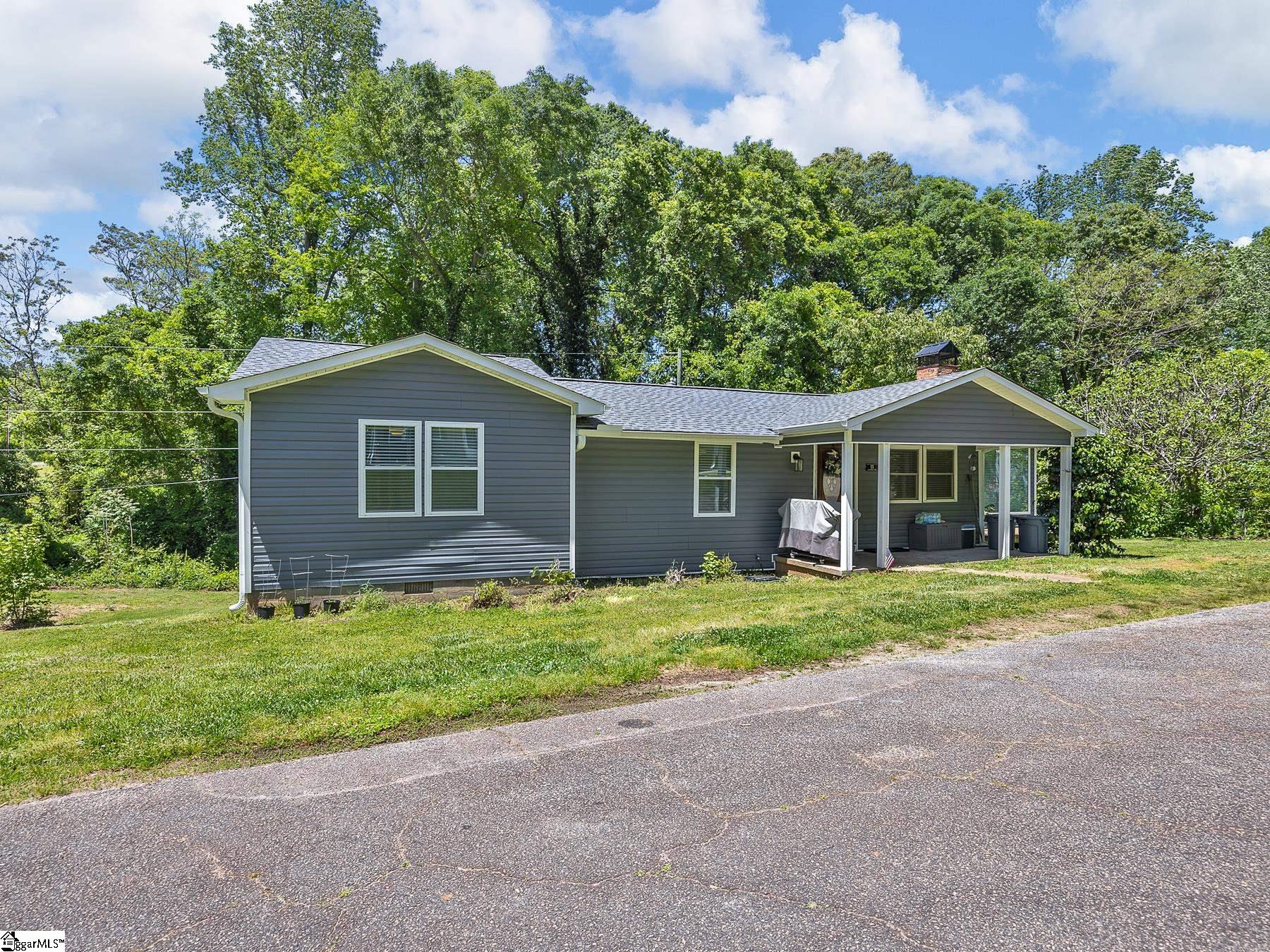 11 Bluebird Lane, Inman SC 29349