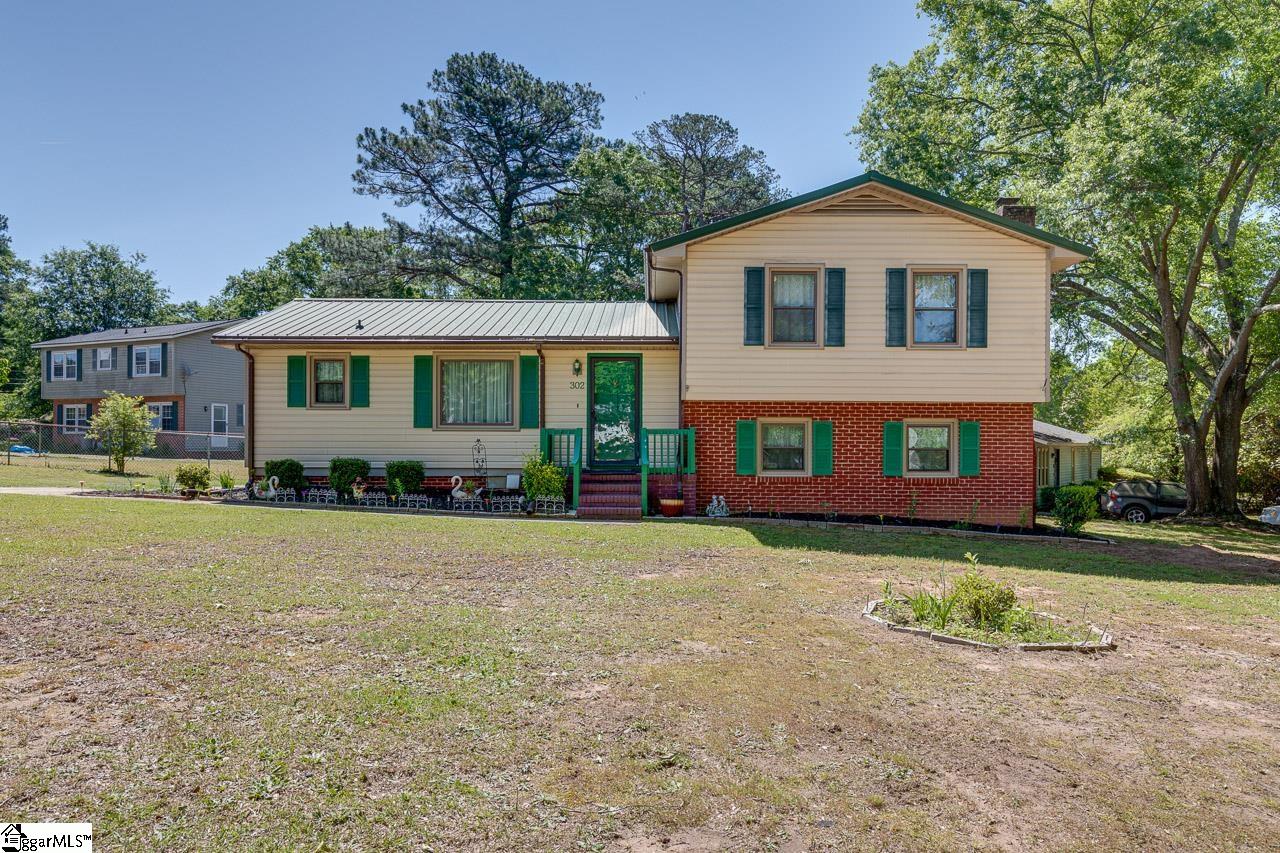 302 Willowtree Drive, Simpsonville SC 29680