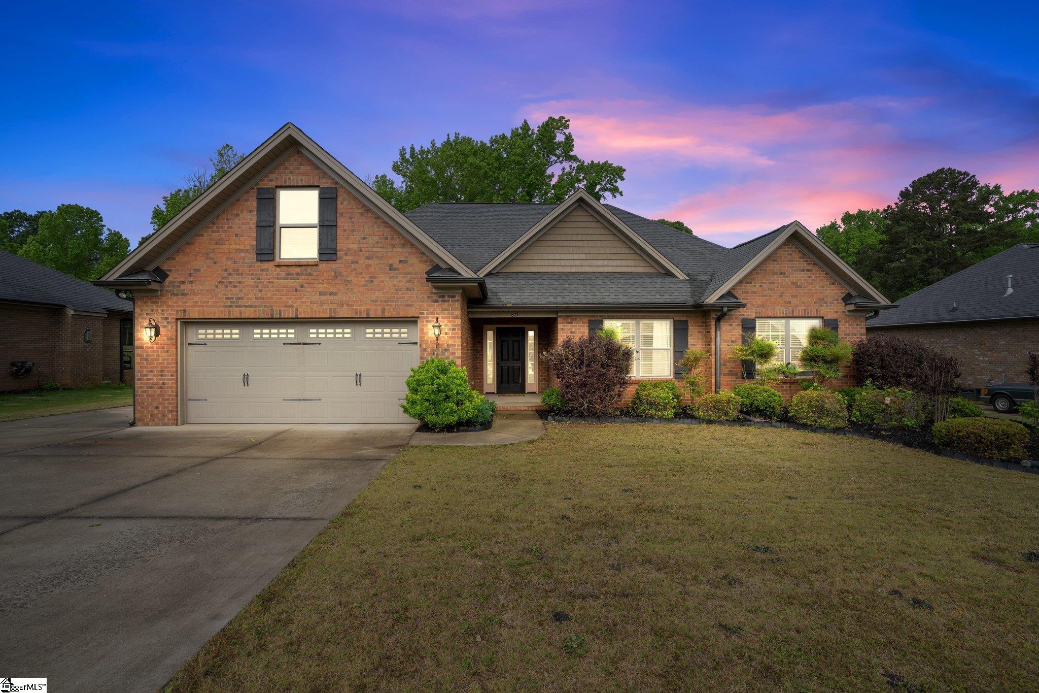 811 E Frank Bush Avenue, Inman SC 29349