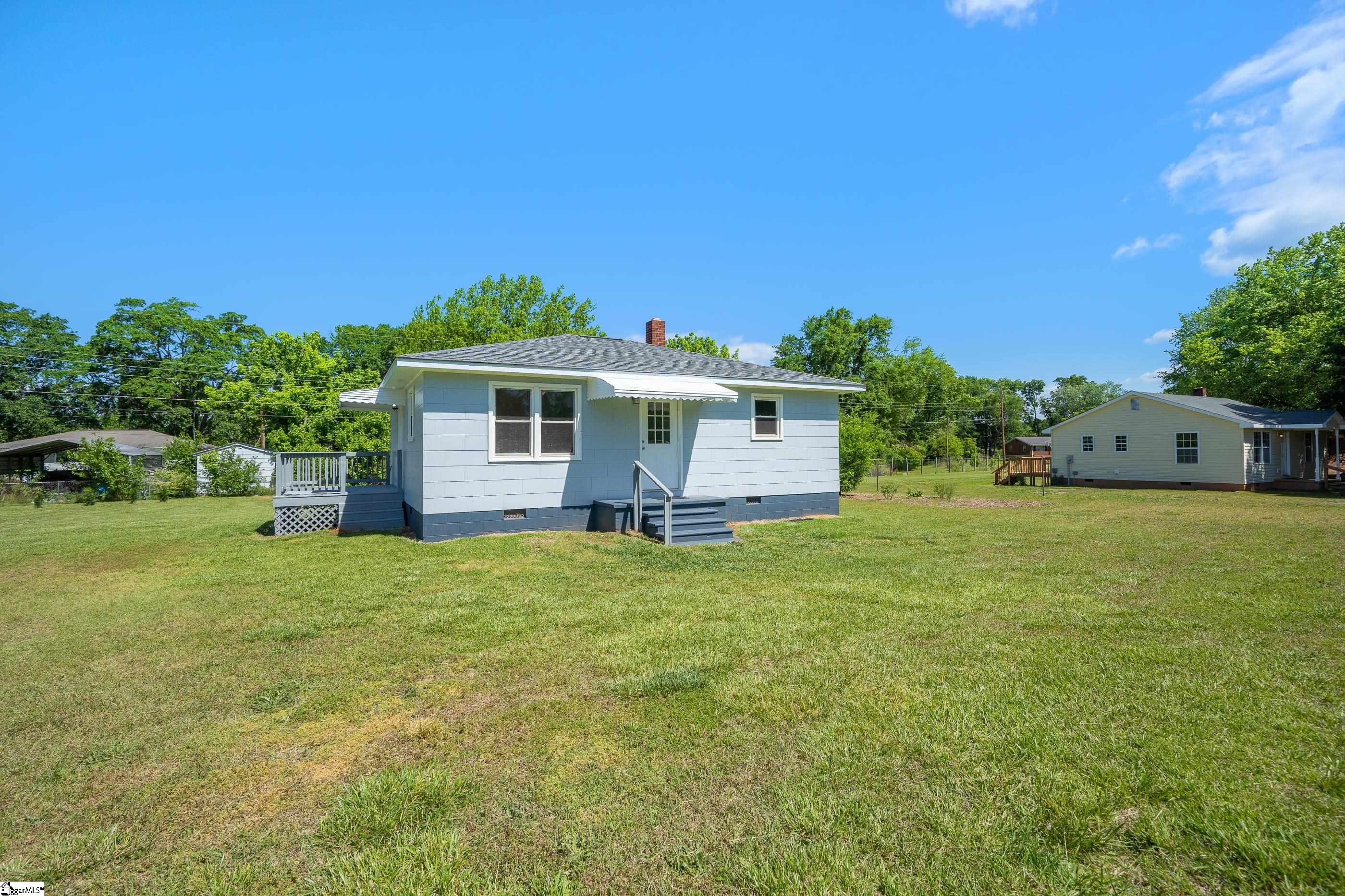 143 & 147 Beach Court, Boiling Springs SC 29316