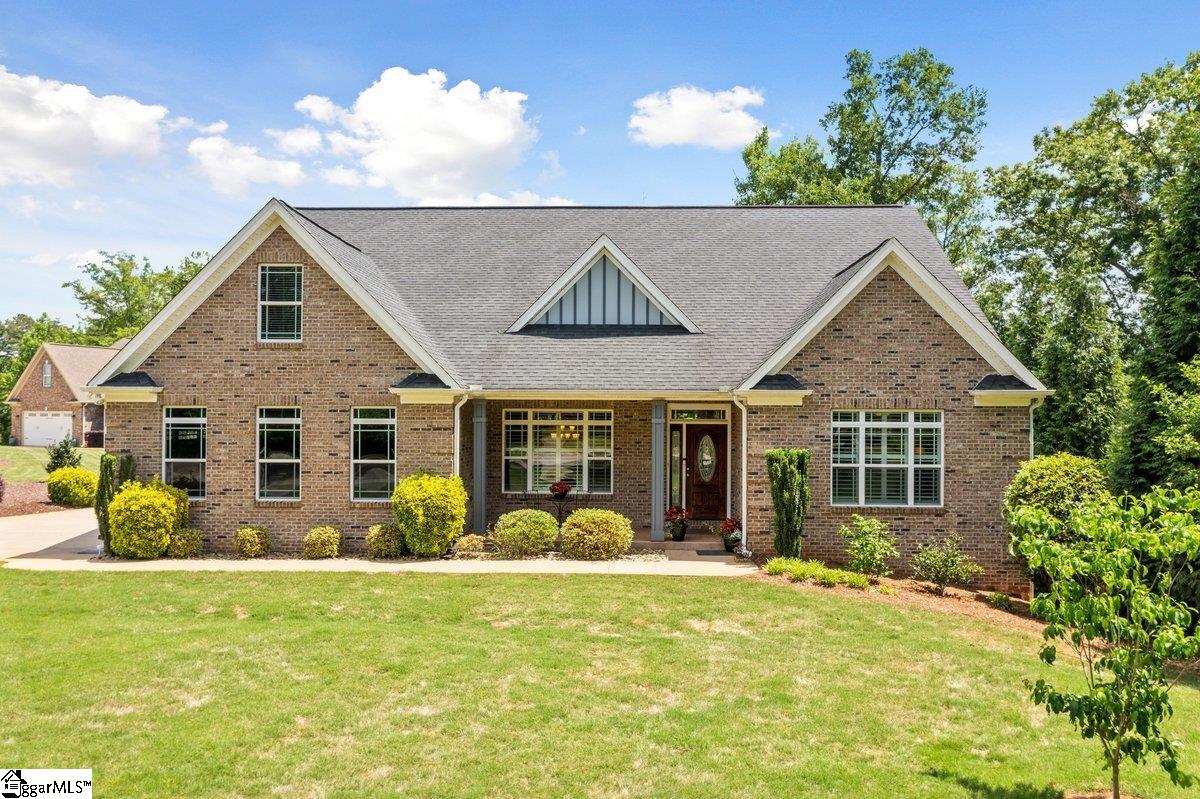 136 Neal Pointe Drive Chesnee, SC 29323