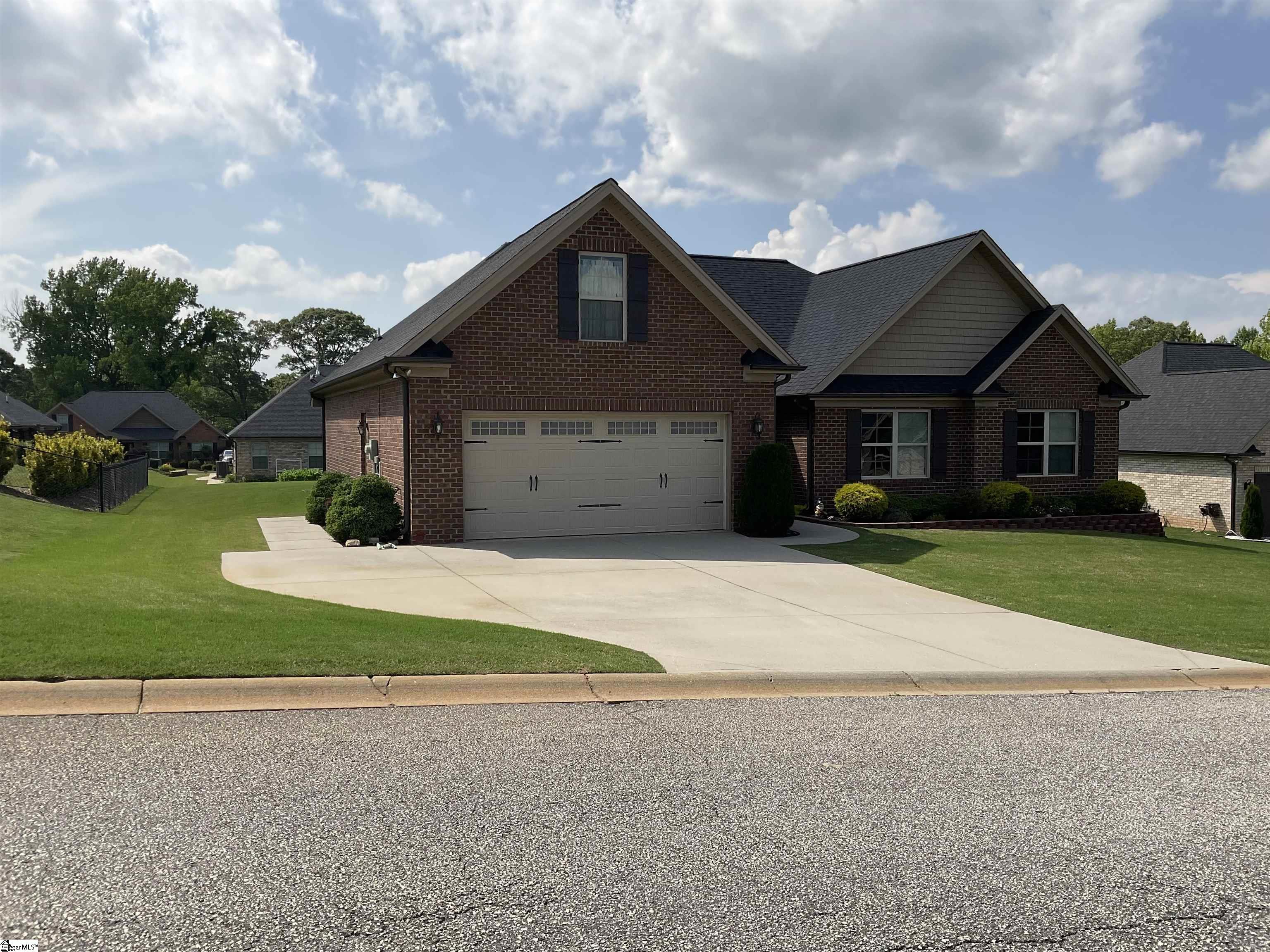 611 E Dateria Way, Inman SC 29349