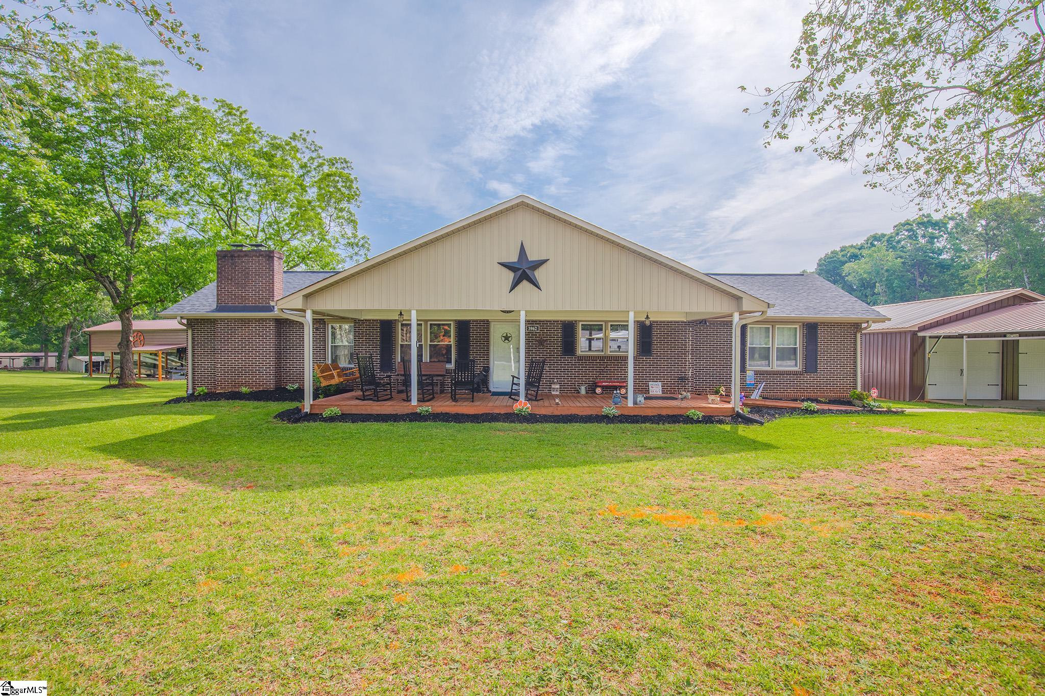 3962 N 101 Highway, Greer SC 29651