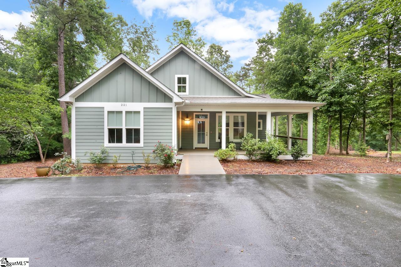 221 Starlight Lane Fair Play, SC 29643