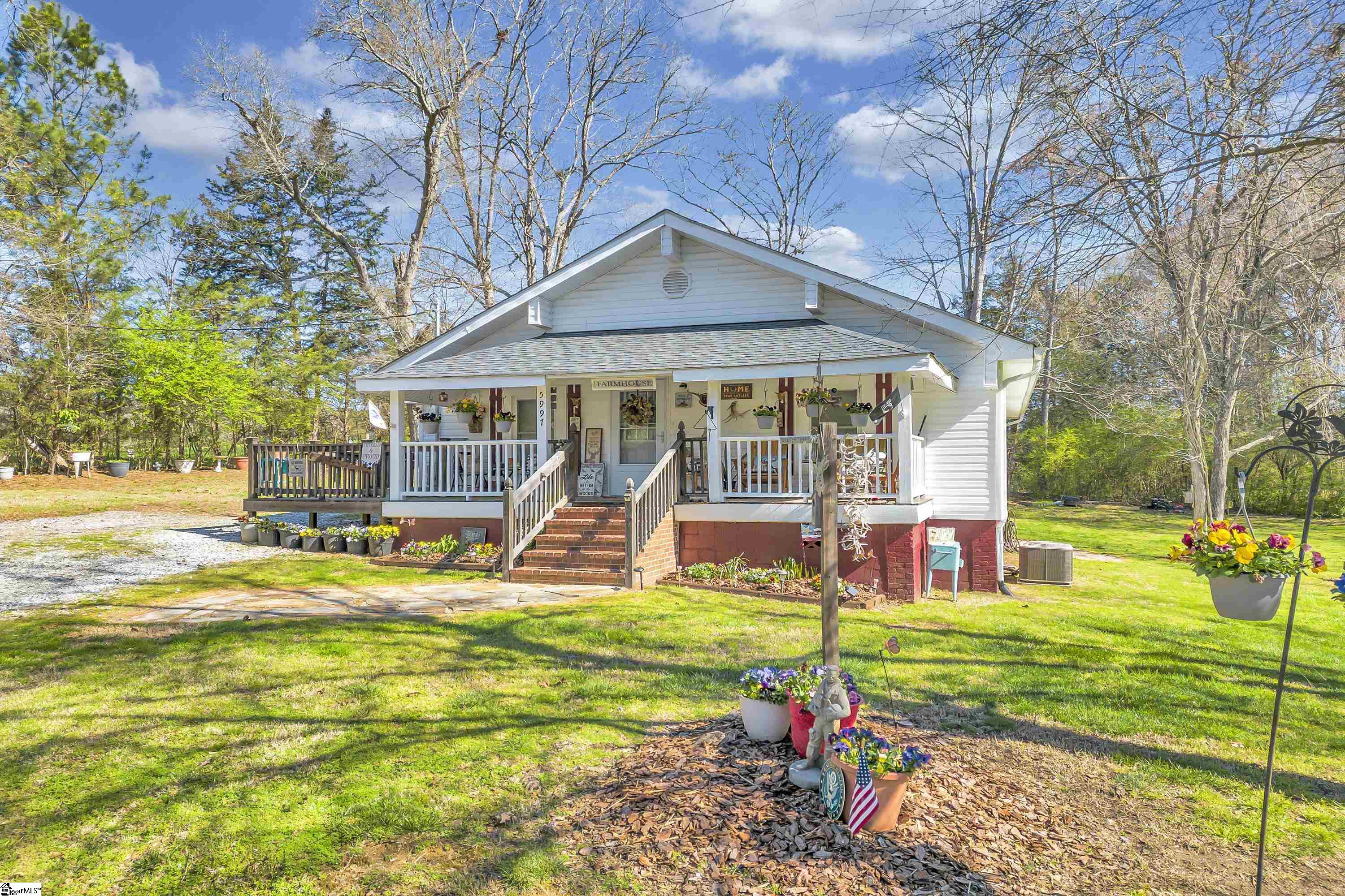 5997 5997 56 Highway Pauline, SC 29374