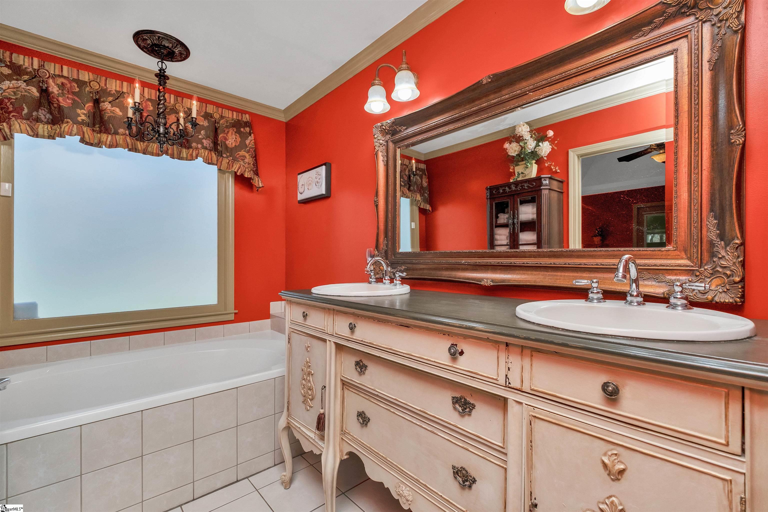 104 Taylors Road Taylors, SC 29687