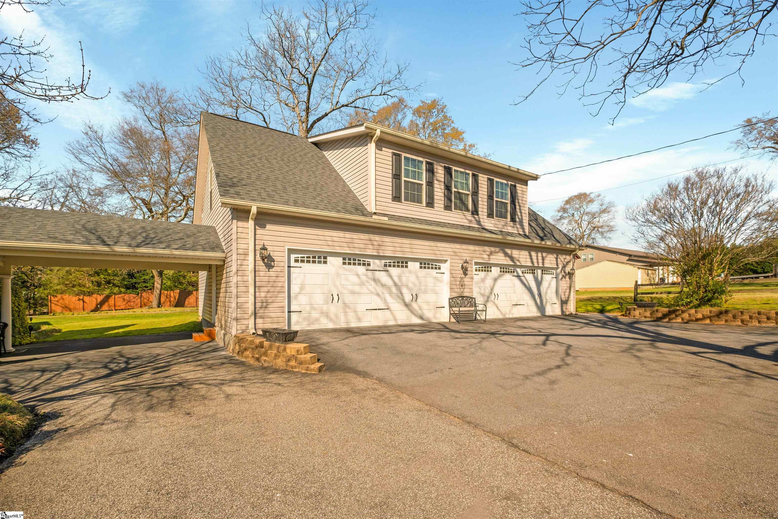 104 Taylors Road Taylors, SC 29687