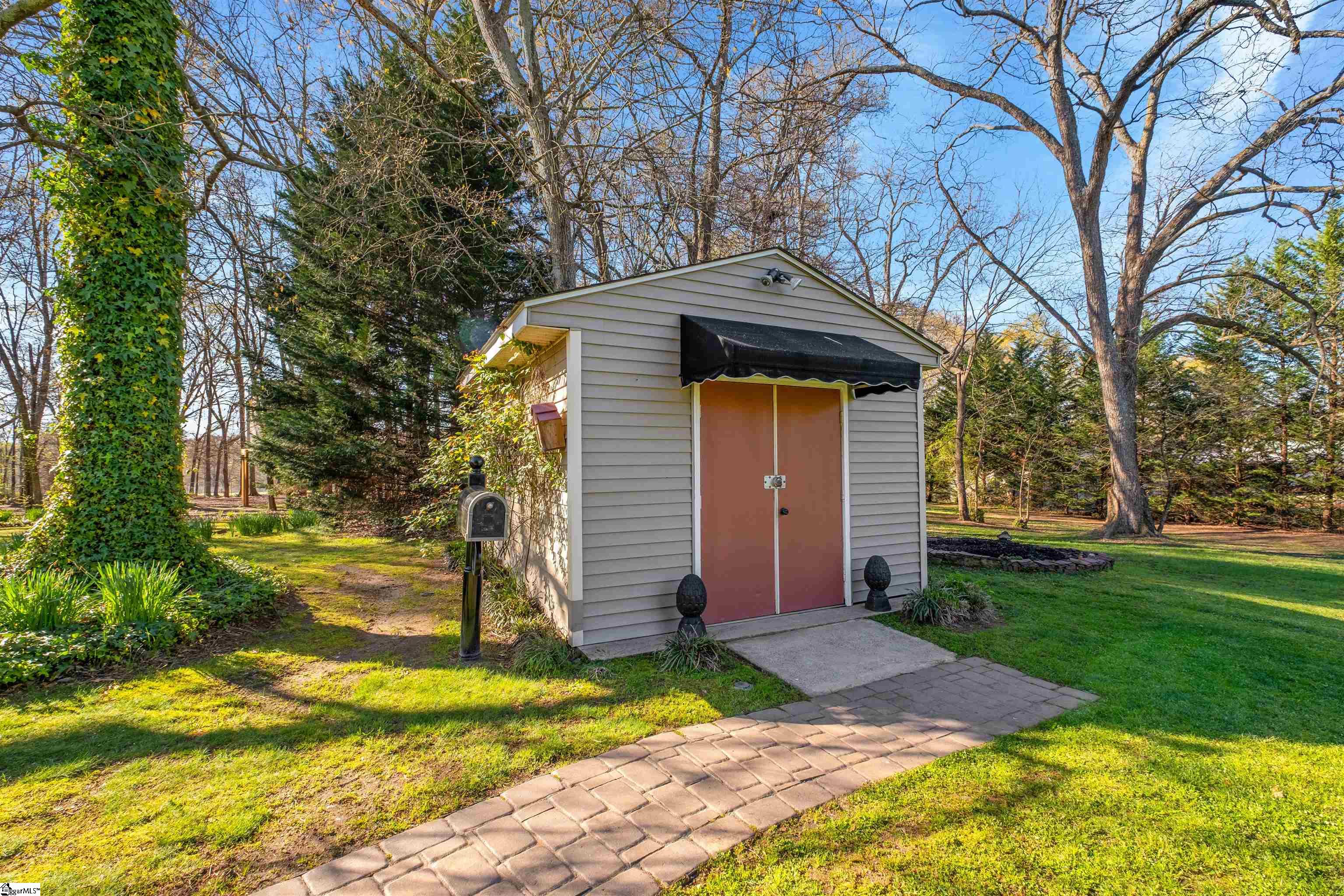 104 Taylors Road Taylors, SC 29687
