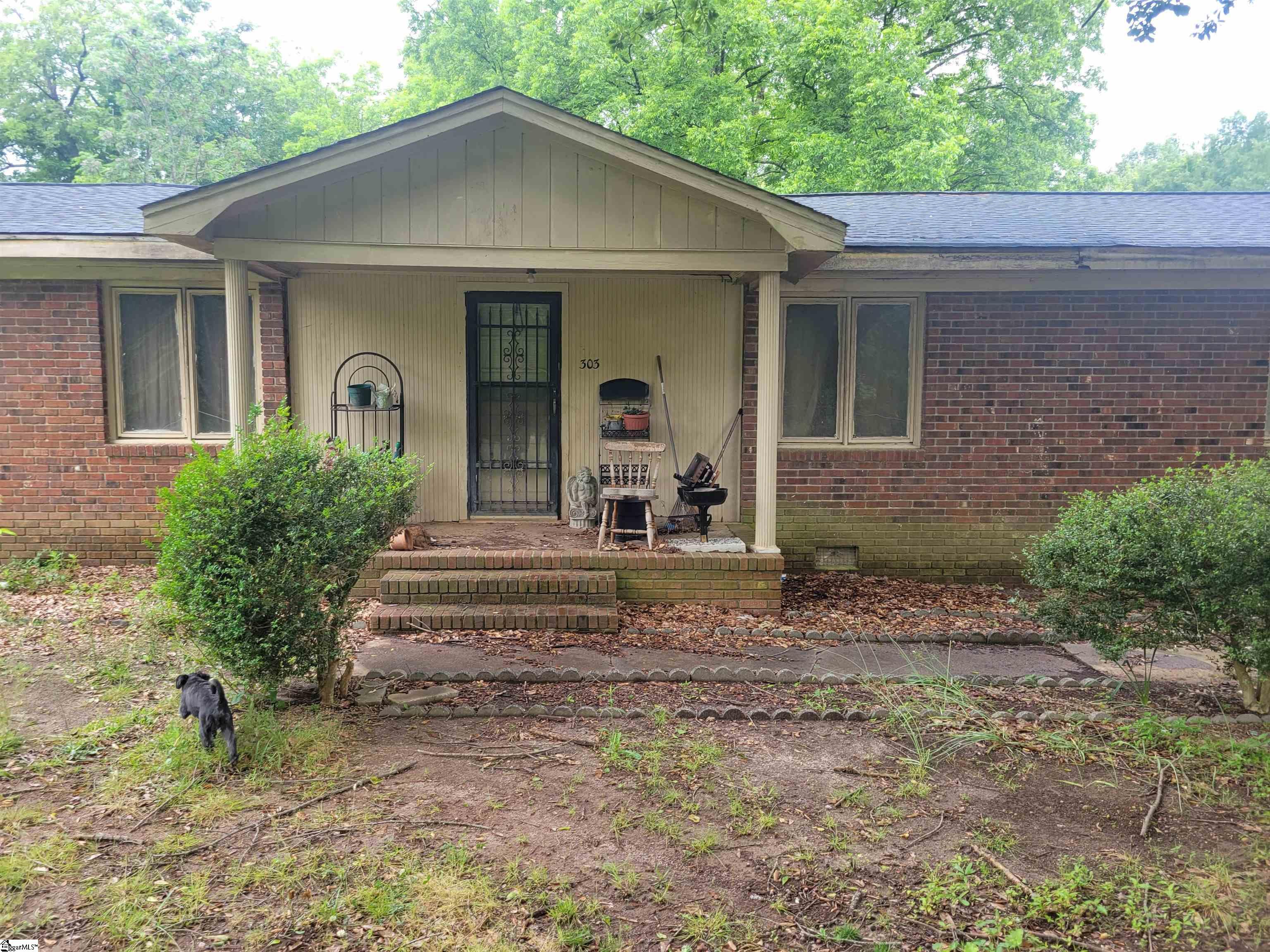 303 Lincoln Drive, Taylors SC 29687