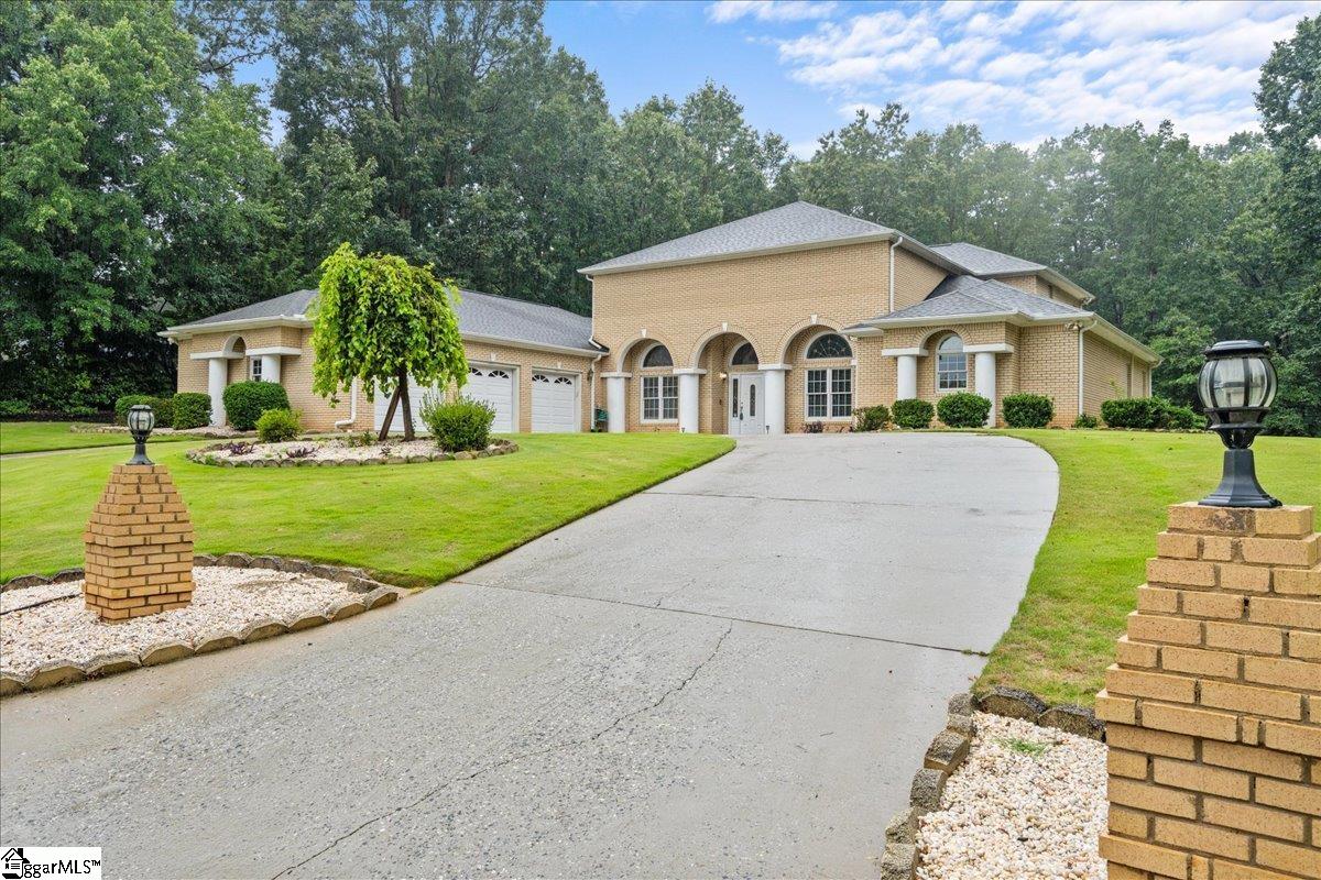 444 S Oakley Lane, Spartanburg SC 29301