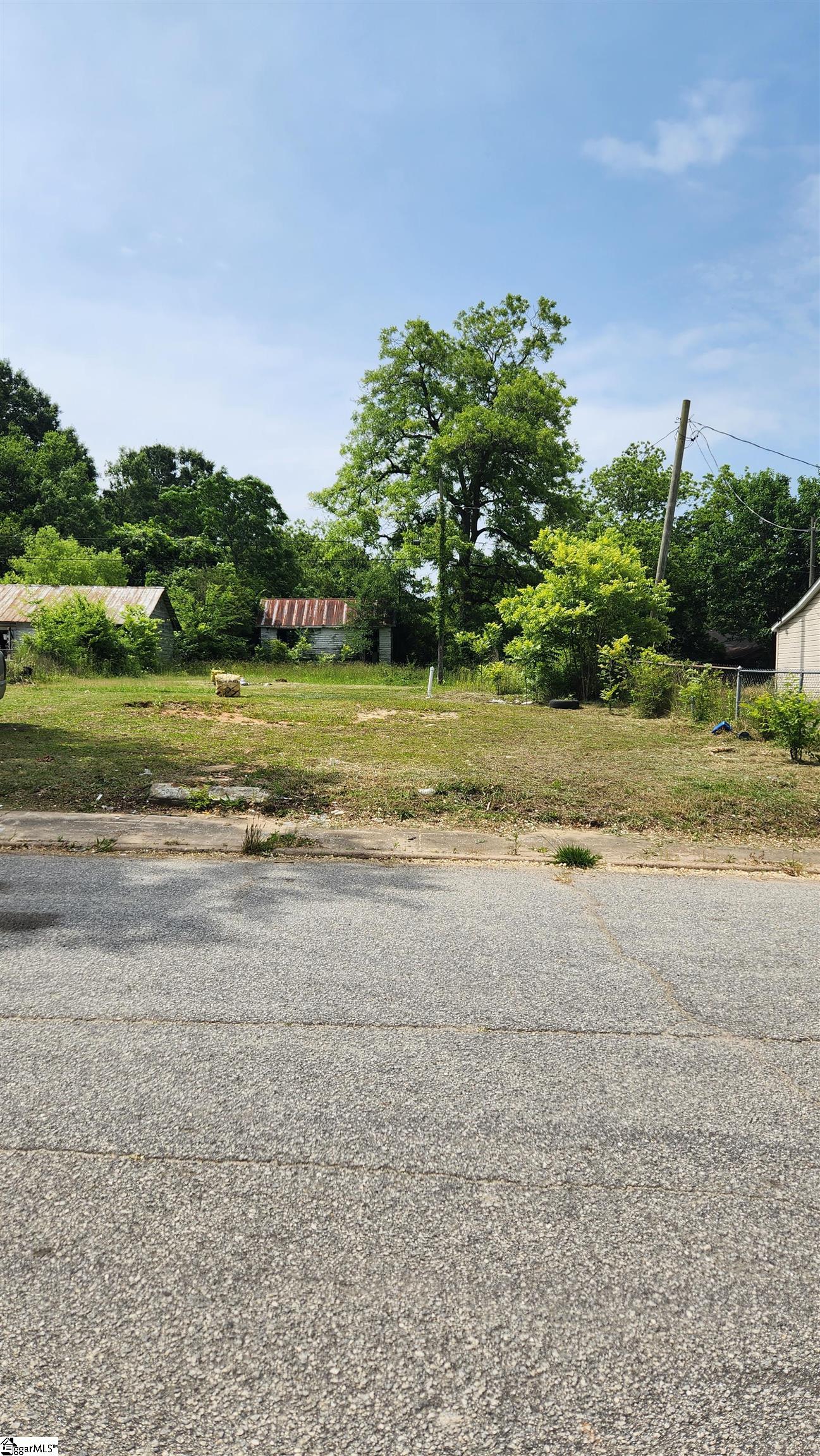 211 Washington Street, Clinton SC 29325