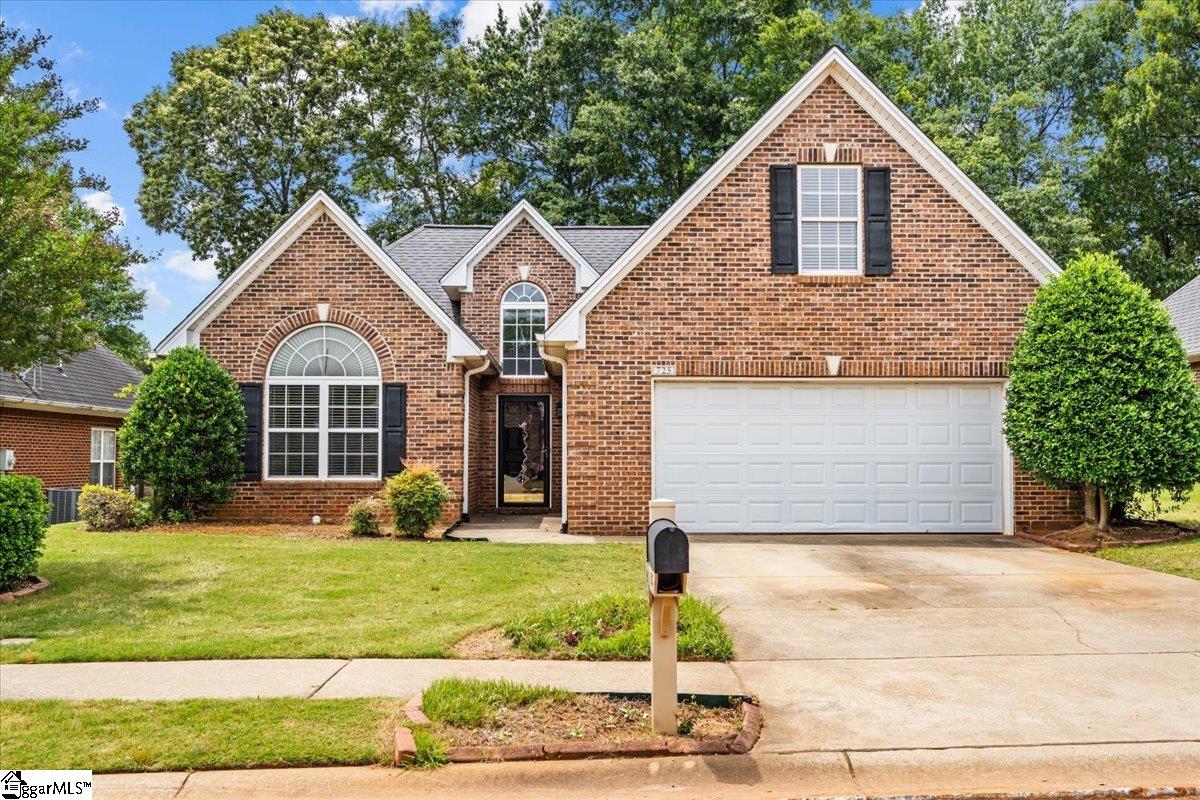 725 Lanyon Lane, Spartanburg SC 29301