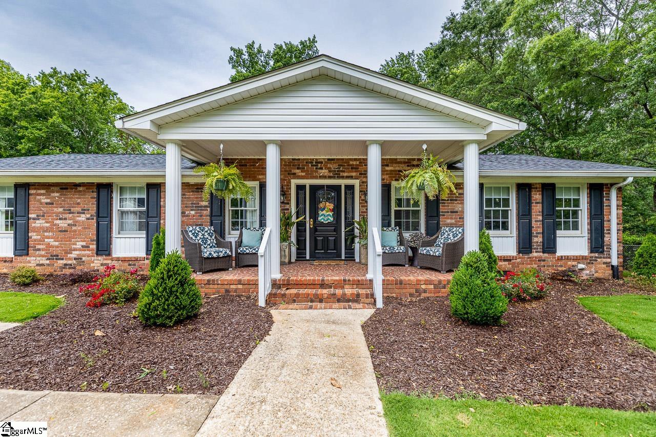 104 Dumbarton Avenue, Simpsonville SC 29681