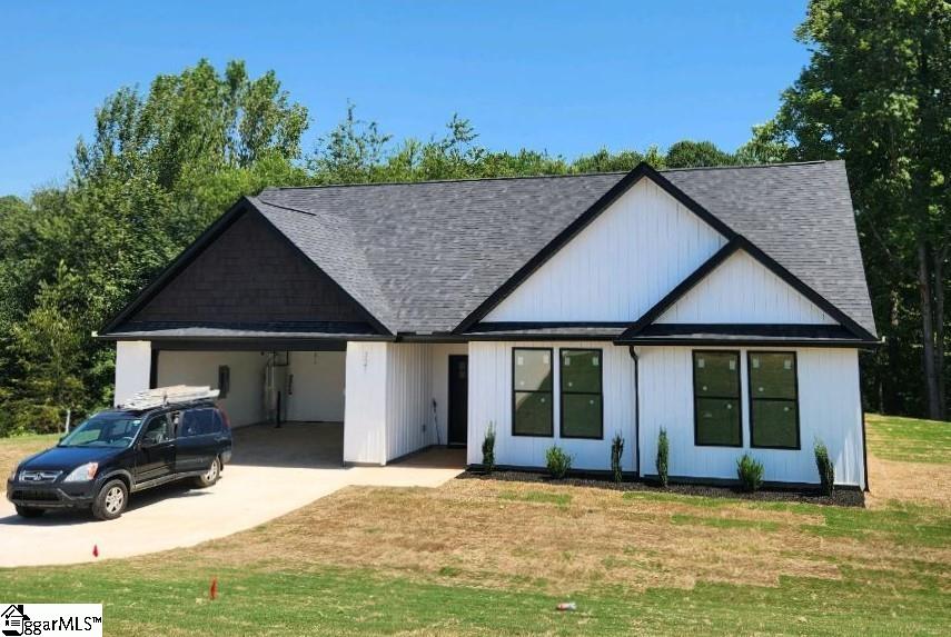 721 Barkwood Court, Boiling Springs SC 29316