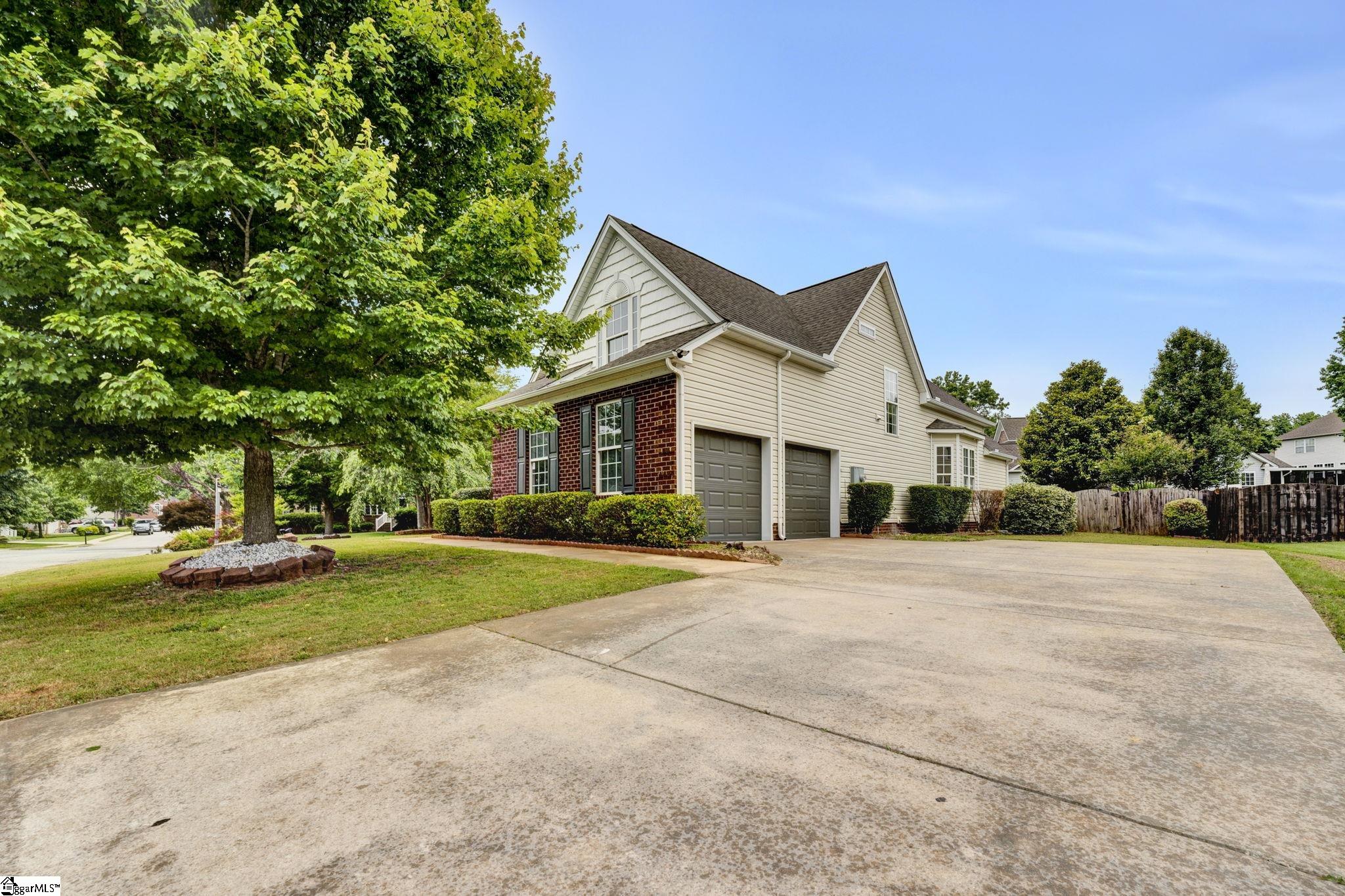 108 Honey Crisp Way, Simpsonville SC 29681