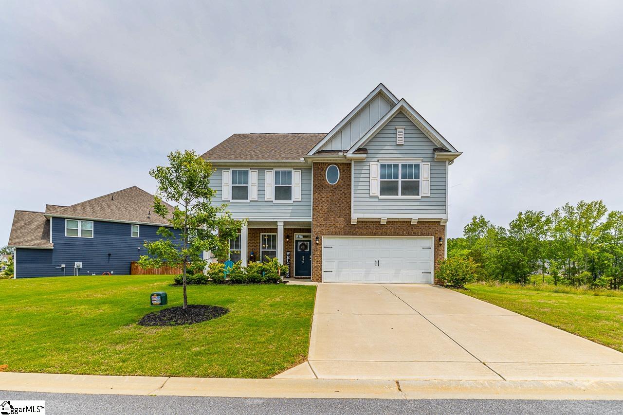 230 Raleighwood Lane, Simpsonville SC 29681