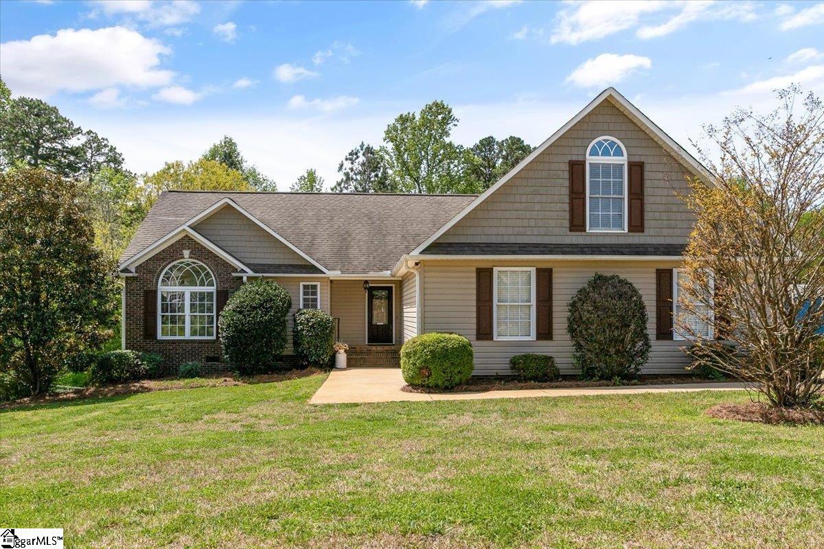 520 S Fredrick Way, Boiling Springs SC 29316