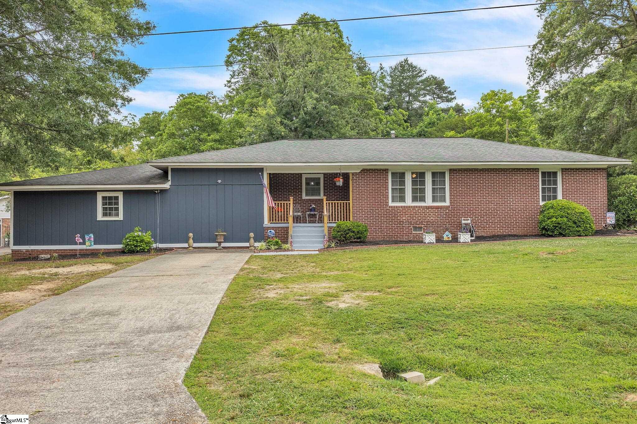 107 Davenport Street, Belton SC 29627-2017