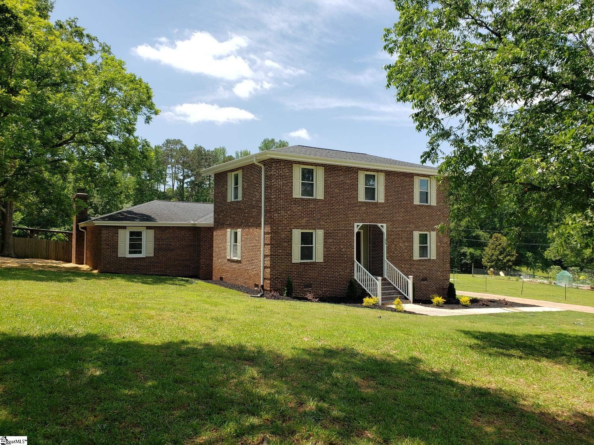 35 S Fairfield Road, Greenville SC 29605