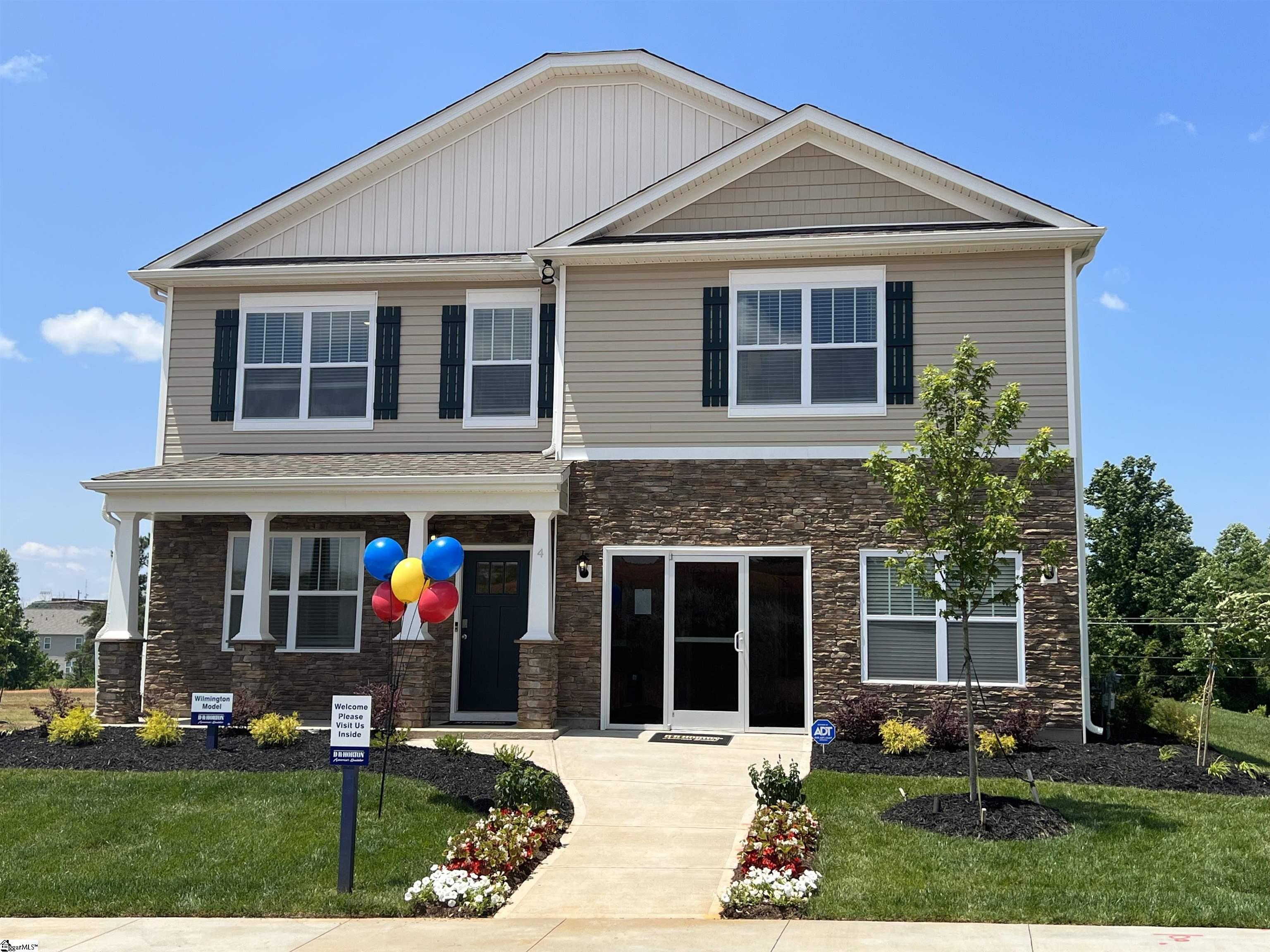 4 Oak Edge Lane, Greer SC 29651
