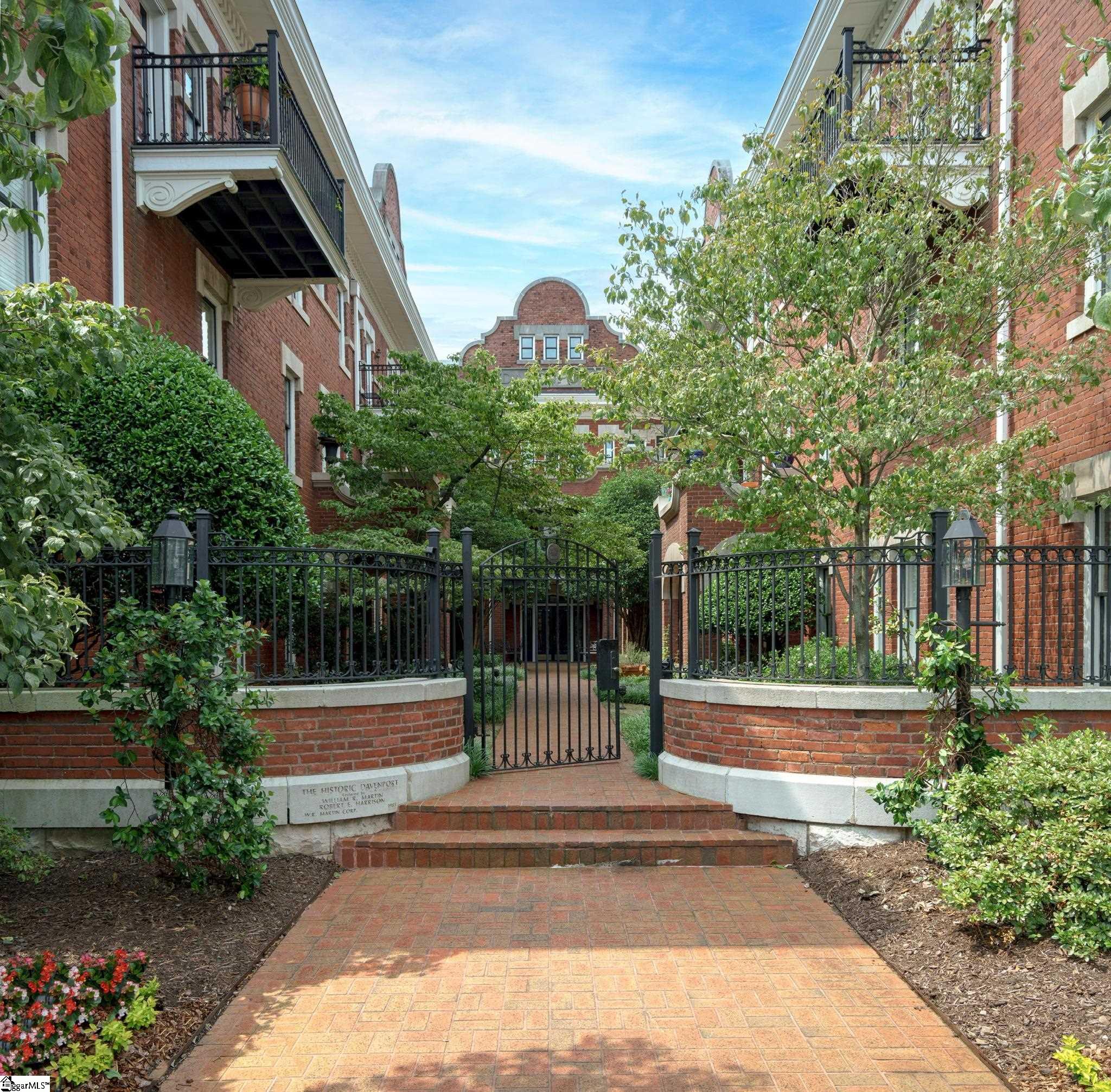 400 E Washington Street Unit 8, Greenville SC 29601