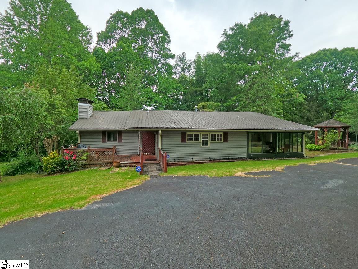 104 Highland Circle, Marietta SC 29661