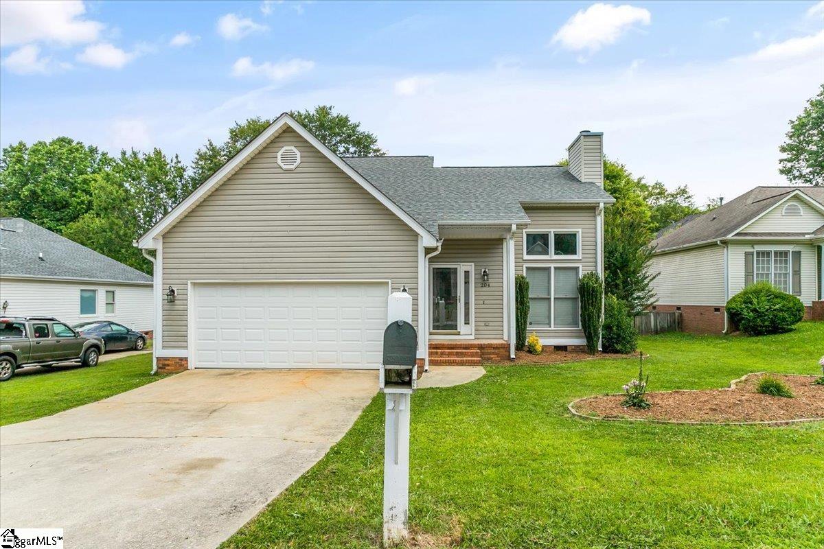 204 Flagstar Court, Fountain Inn SC 29644