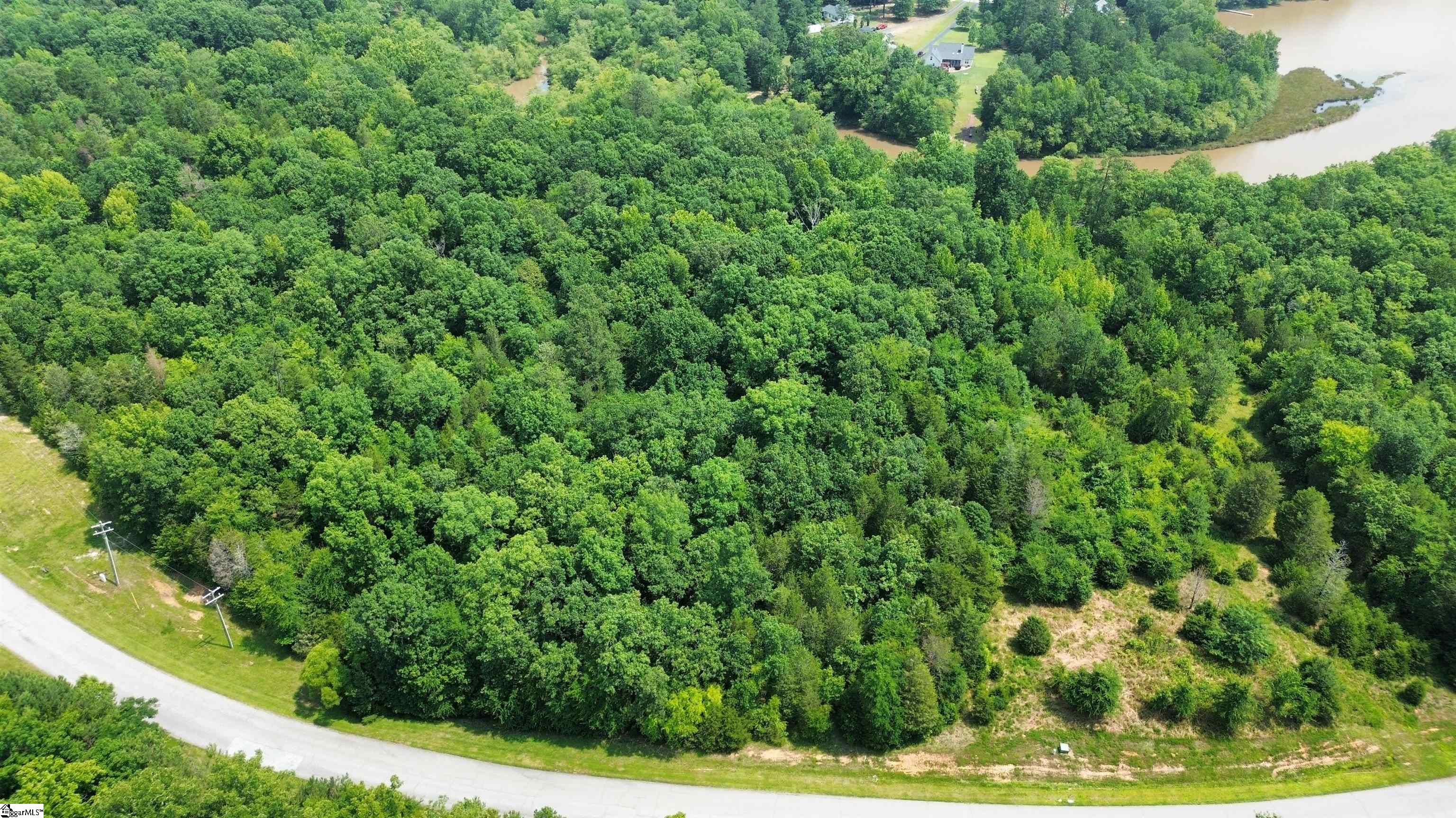 237 Terrapin Pointe, Hodges SC 29653