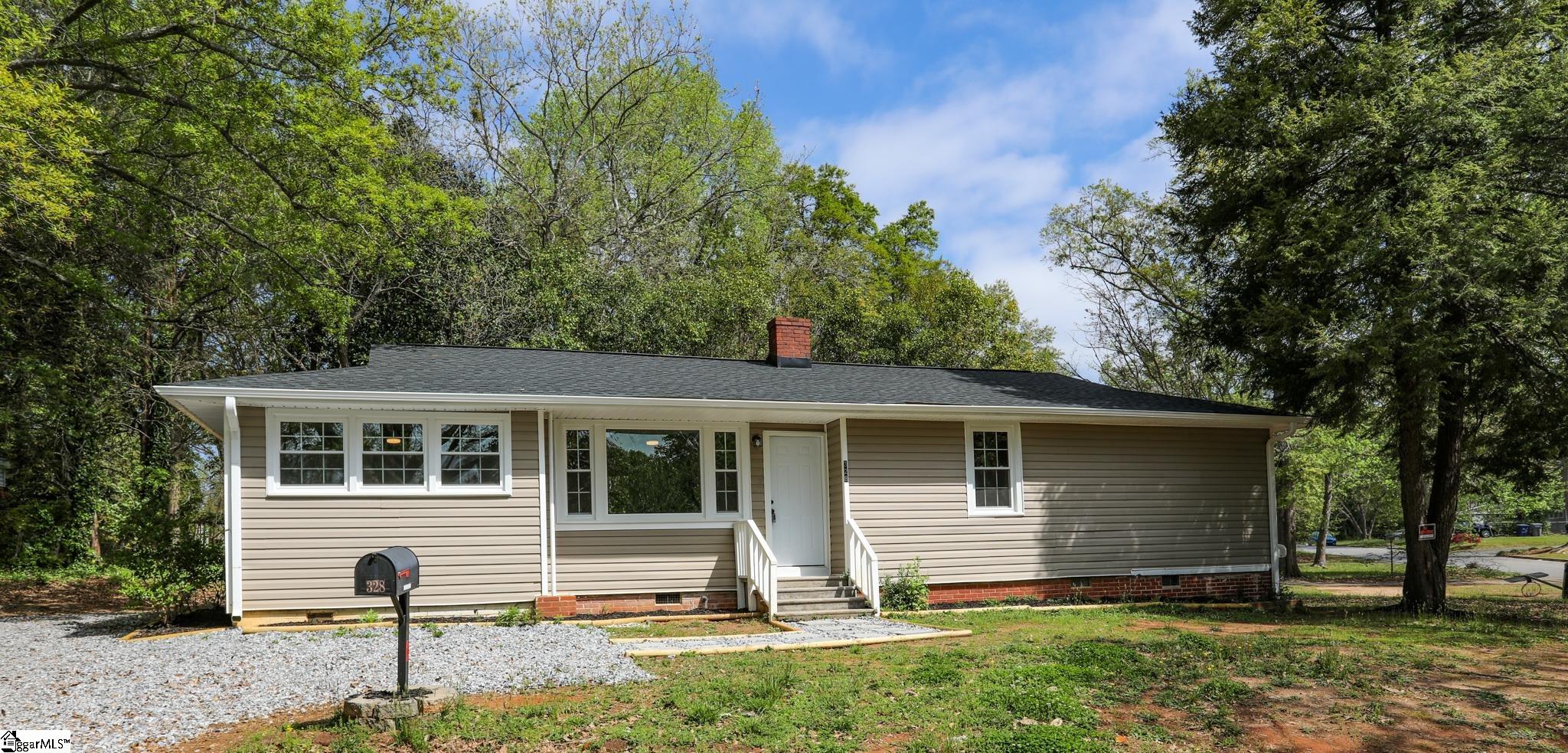 328 Crestview Drive, Spartanburg SC 29306-4108