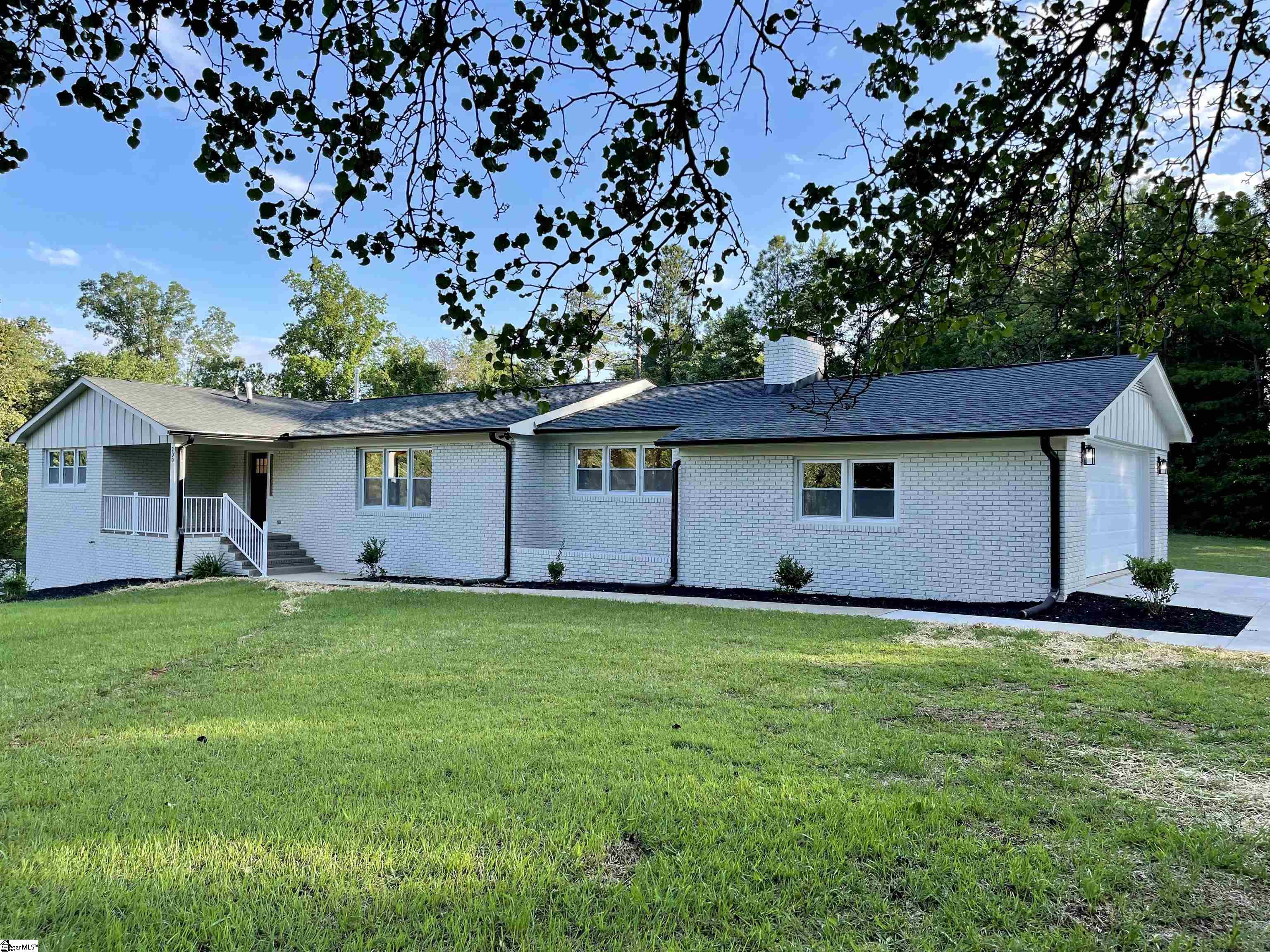 200 Fernwood Drive, Seneca SC 29678
