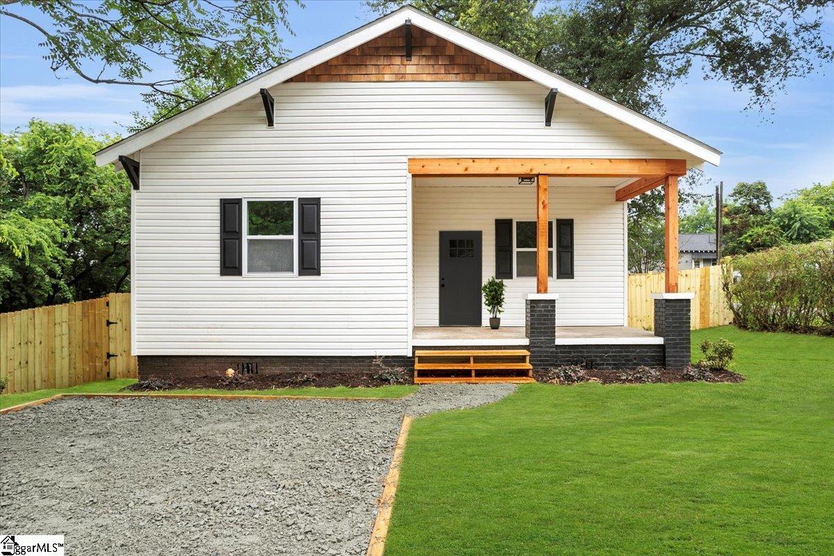 21 Lonsdale Street, Seneca SC 29678