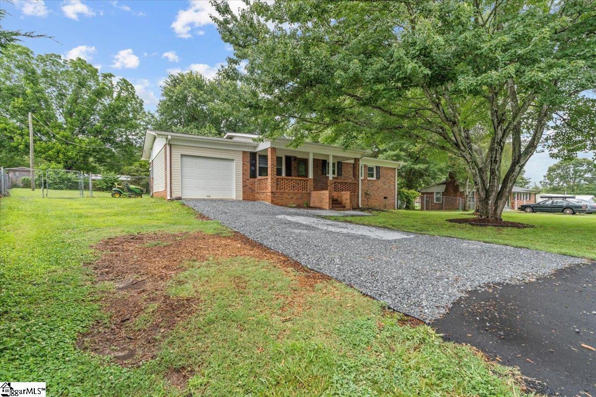 107 Grapevine Lane, Liberty SC 29657