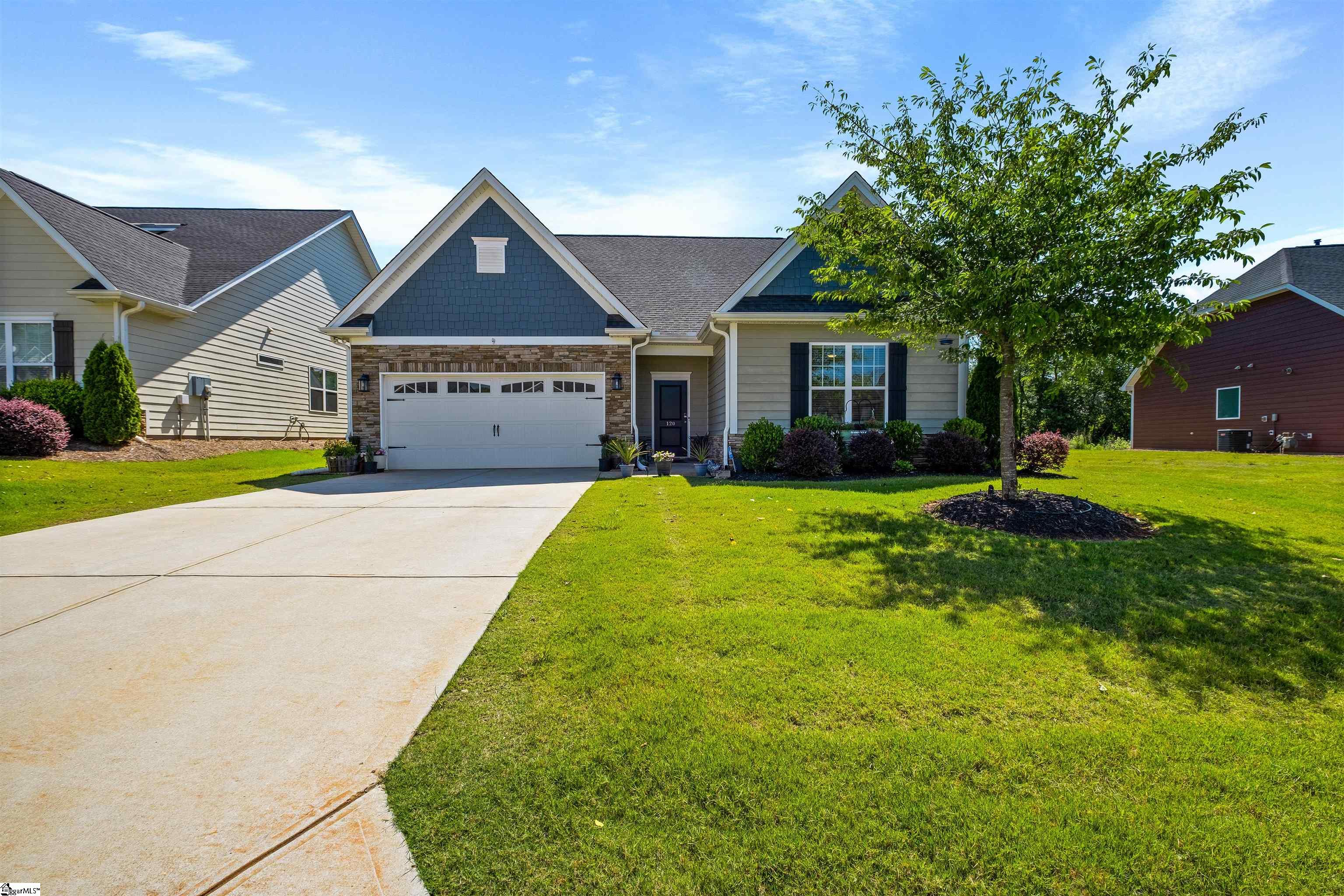 120 Broadleigh Court, Boiling Springs SC 29316