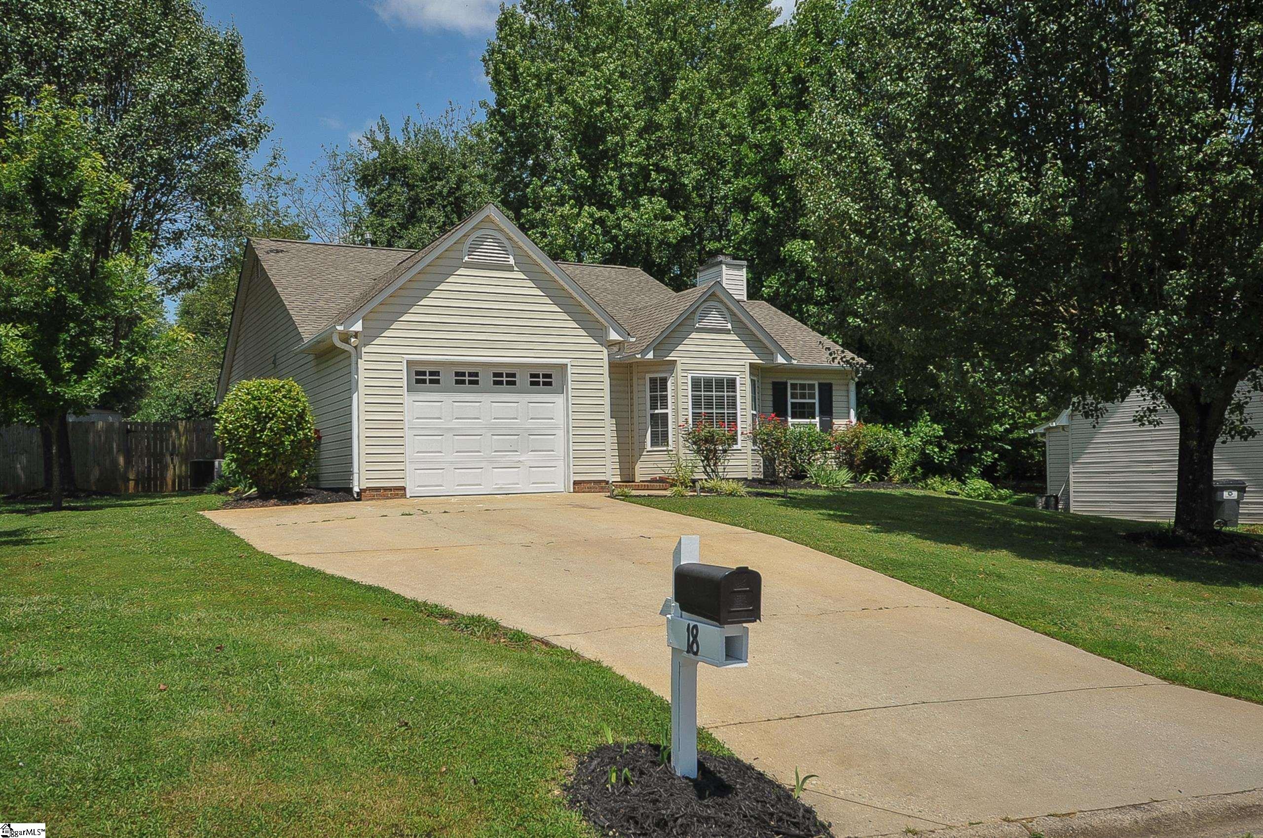 18 Green Oak Drive, Simpsonville SC 29680