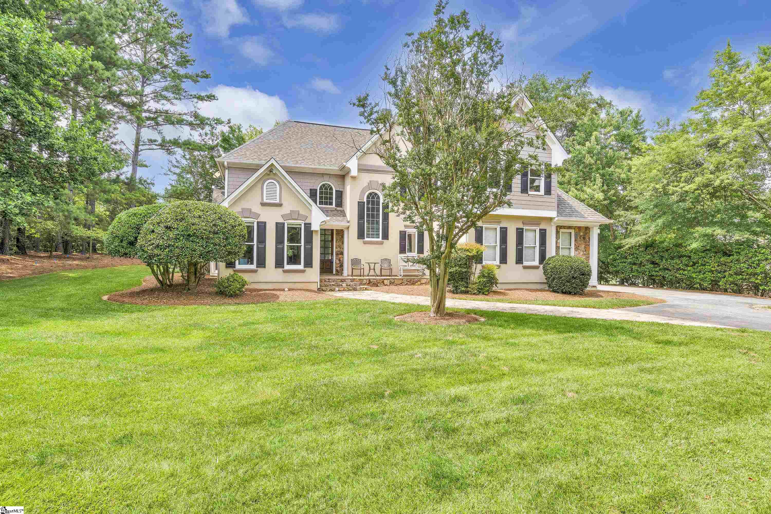 listing main picture